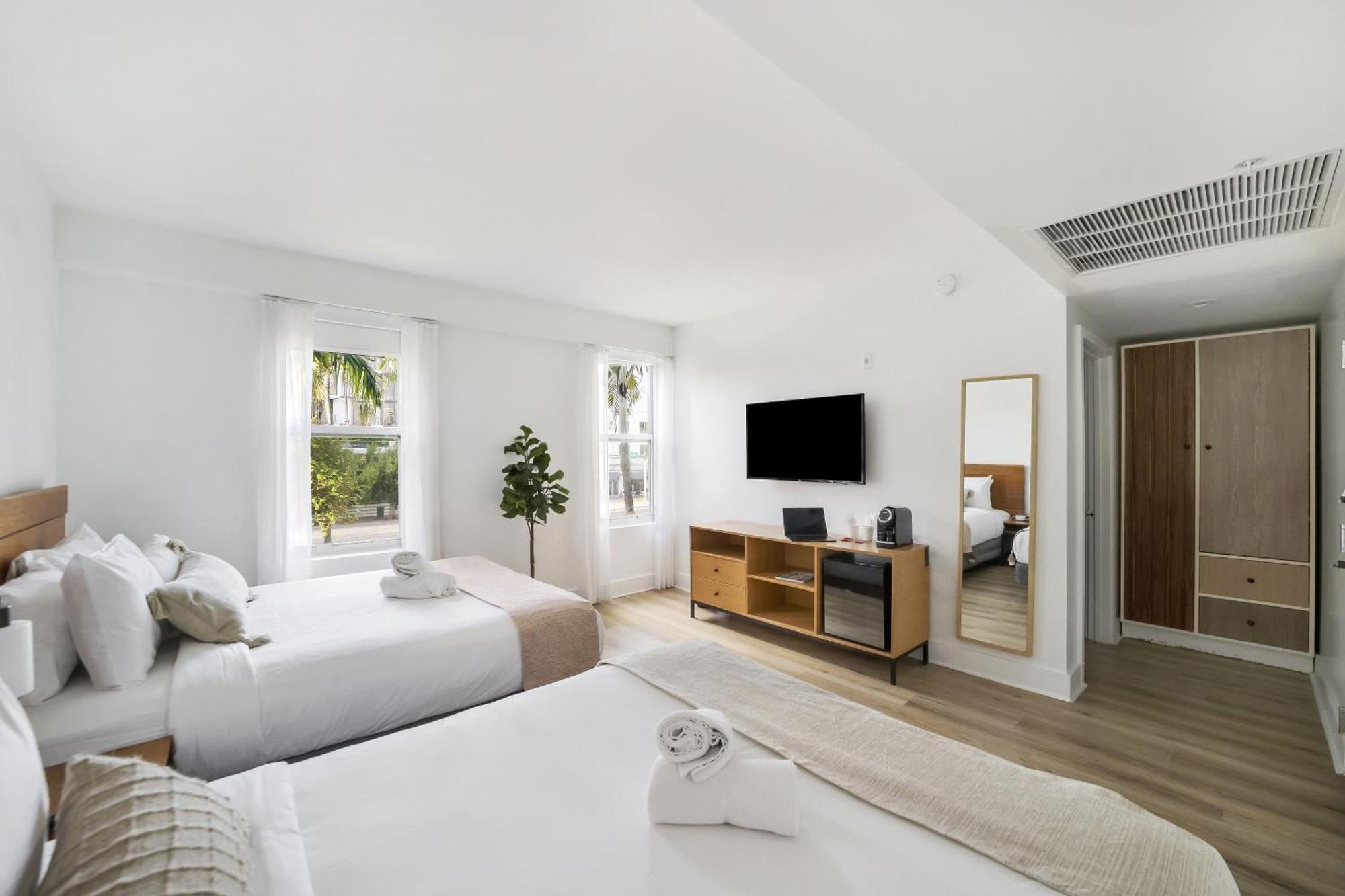 Habitación doble completa (check-in automático)
