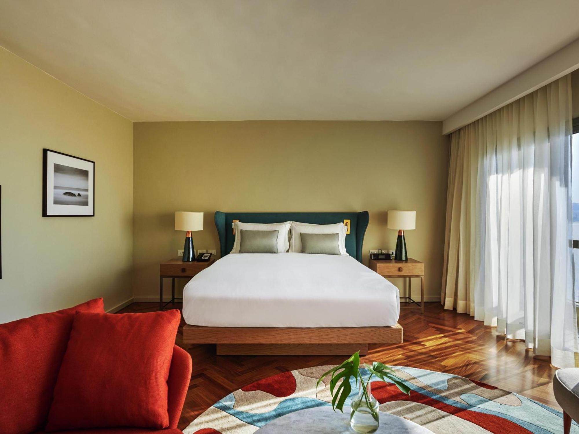 Junior King Suite with Sea View