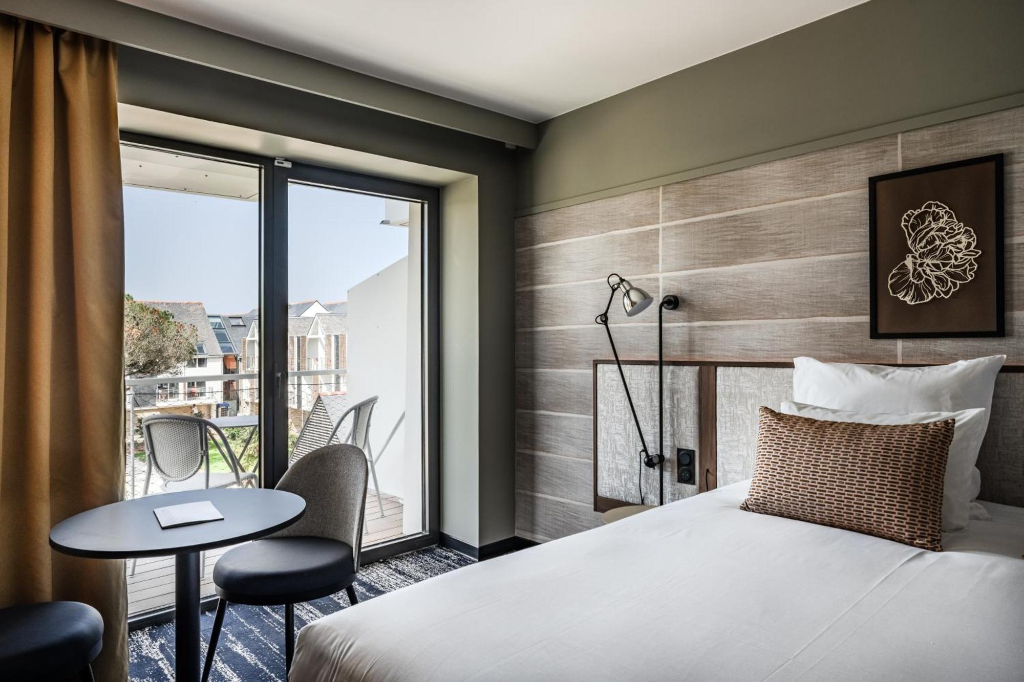 Superior Double Room Garden View