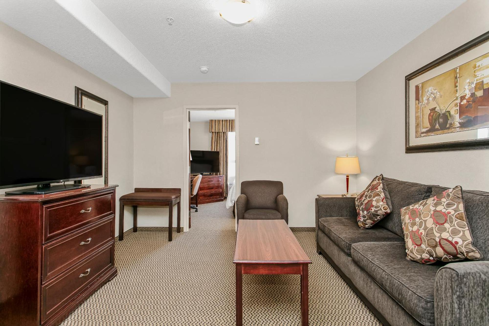 King Suite with Jetted Tub