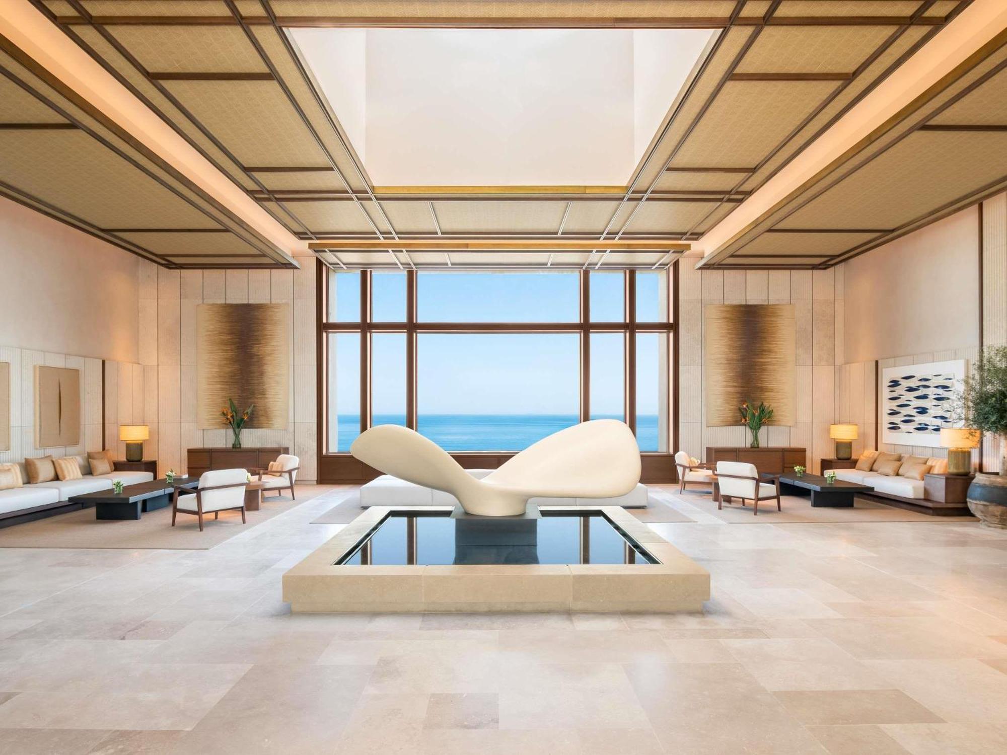 SIGNATURE SEA VIEW 1 BEDROOM SUITE King with Pool - 190sm, living area, separate bedroom