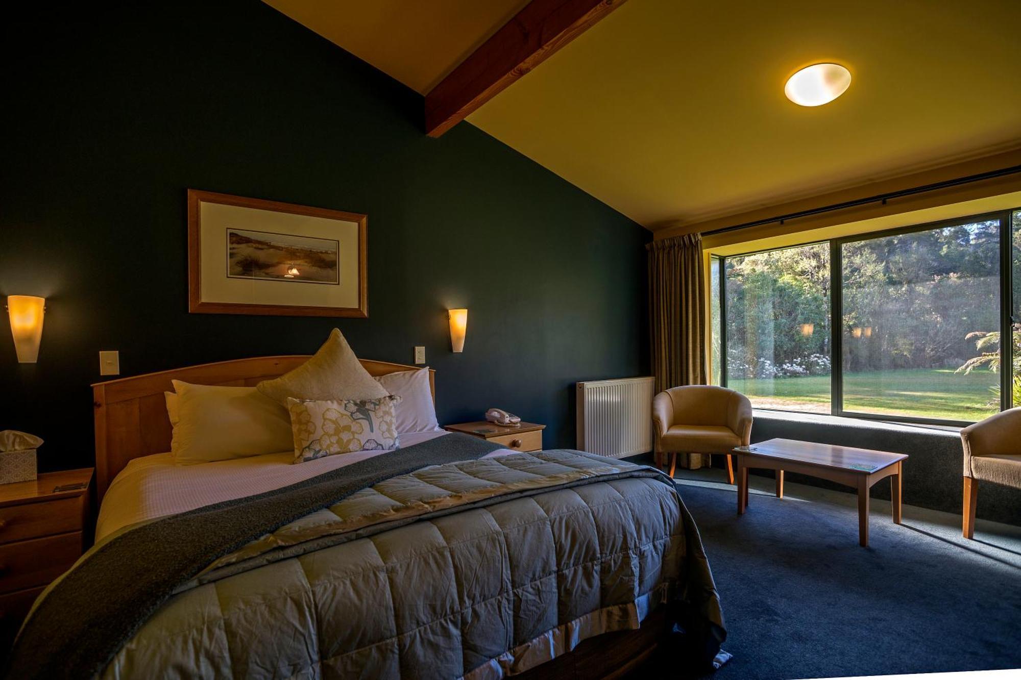 Double or Twin Room with Rainforest View