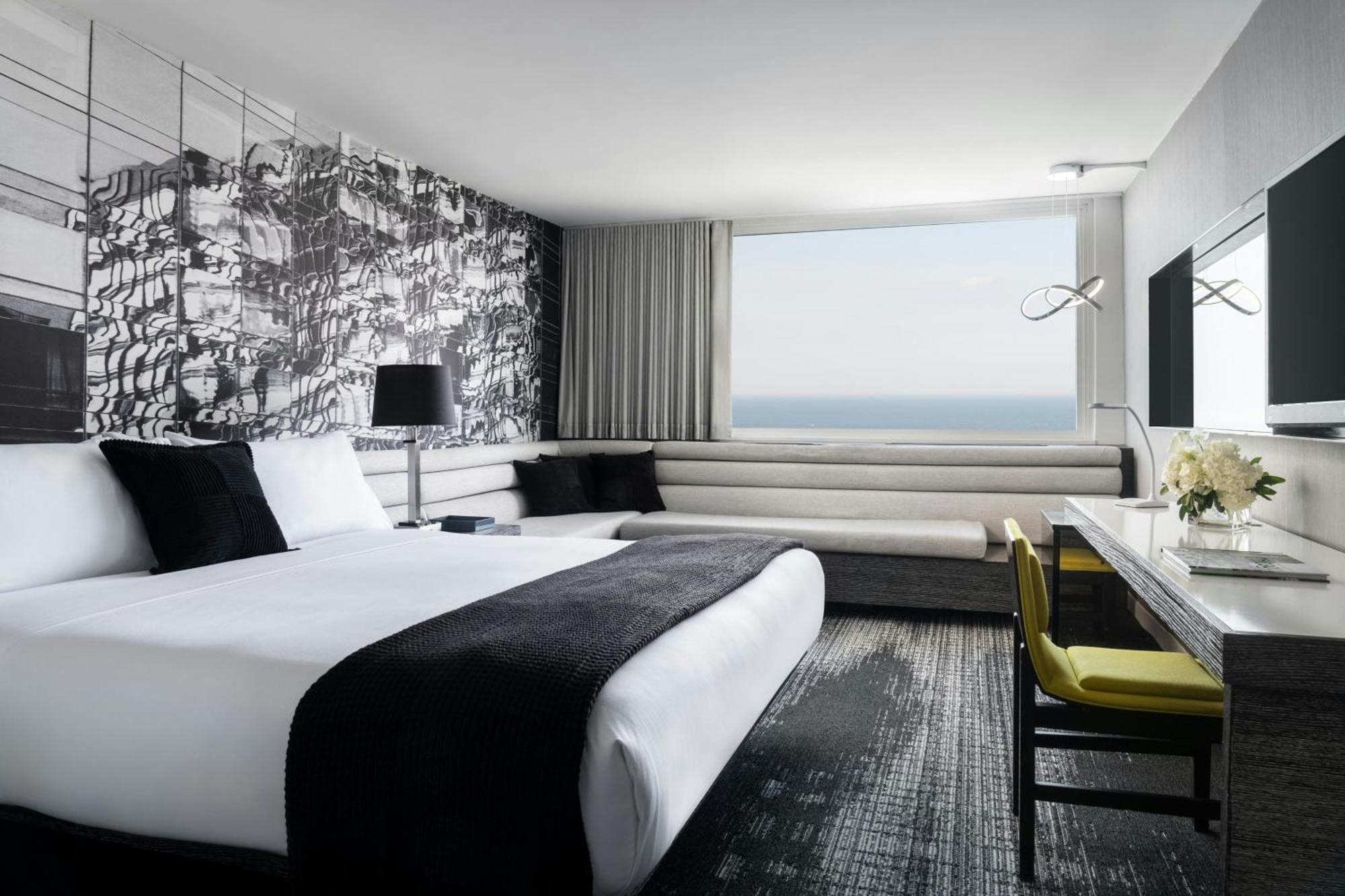 Zimmer mit Kingsize-Bett, Seeblick und Badewanne – barrierefrei/für Hörgeschädigte geeignet
