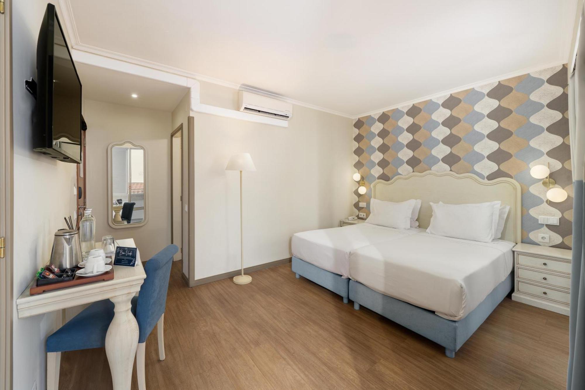 Superior Tweepersoonskamer met 2 Aparte Bedden en Balkon
