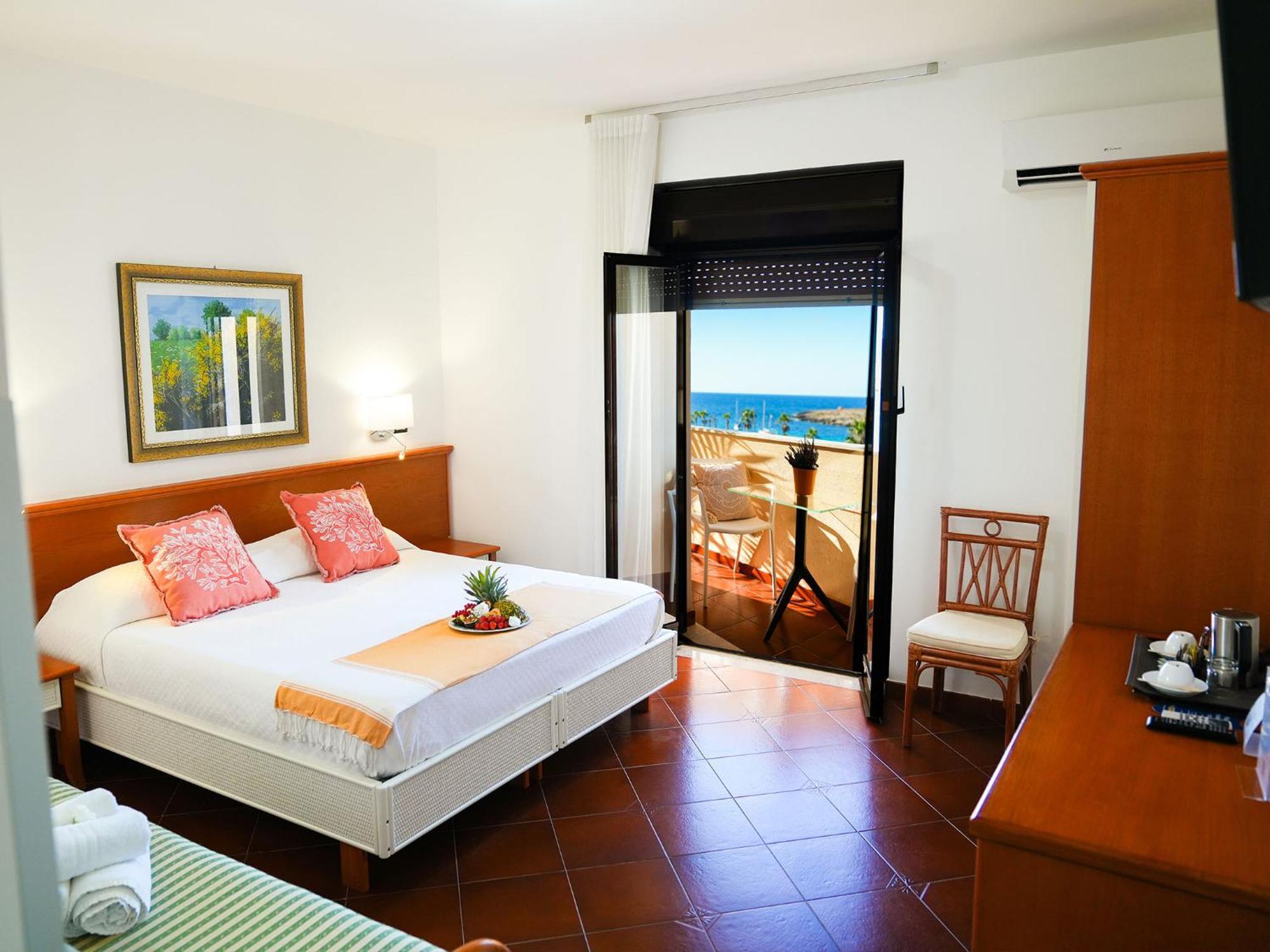 Double Room Sea View,1739453256:JPEG