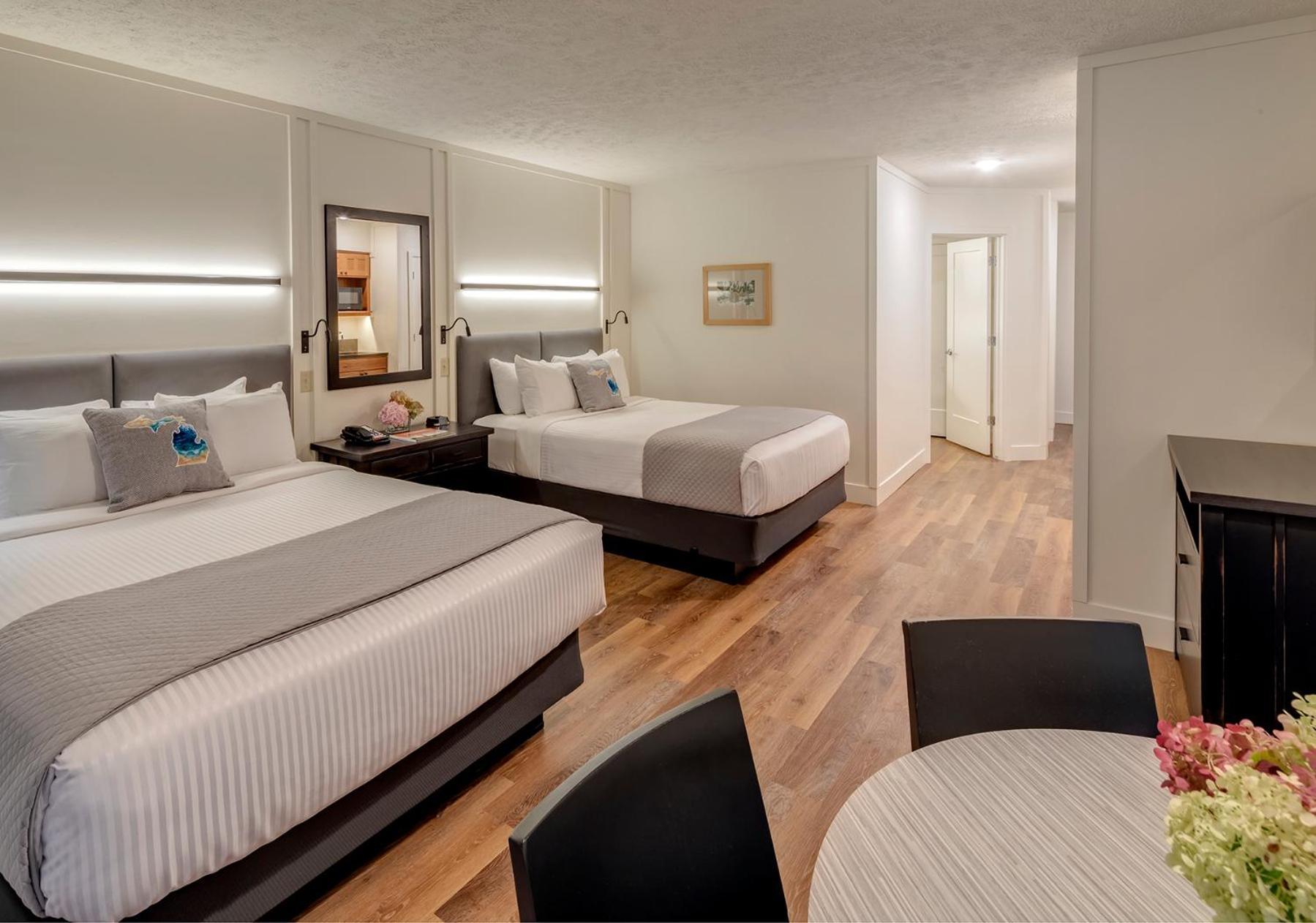 Habitación con cama grande