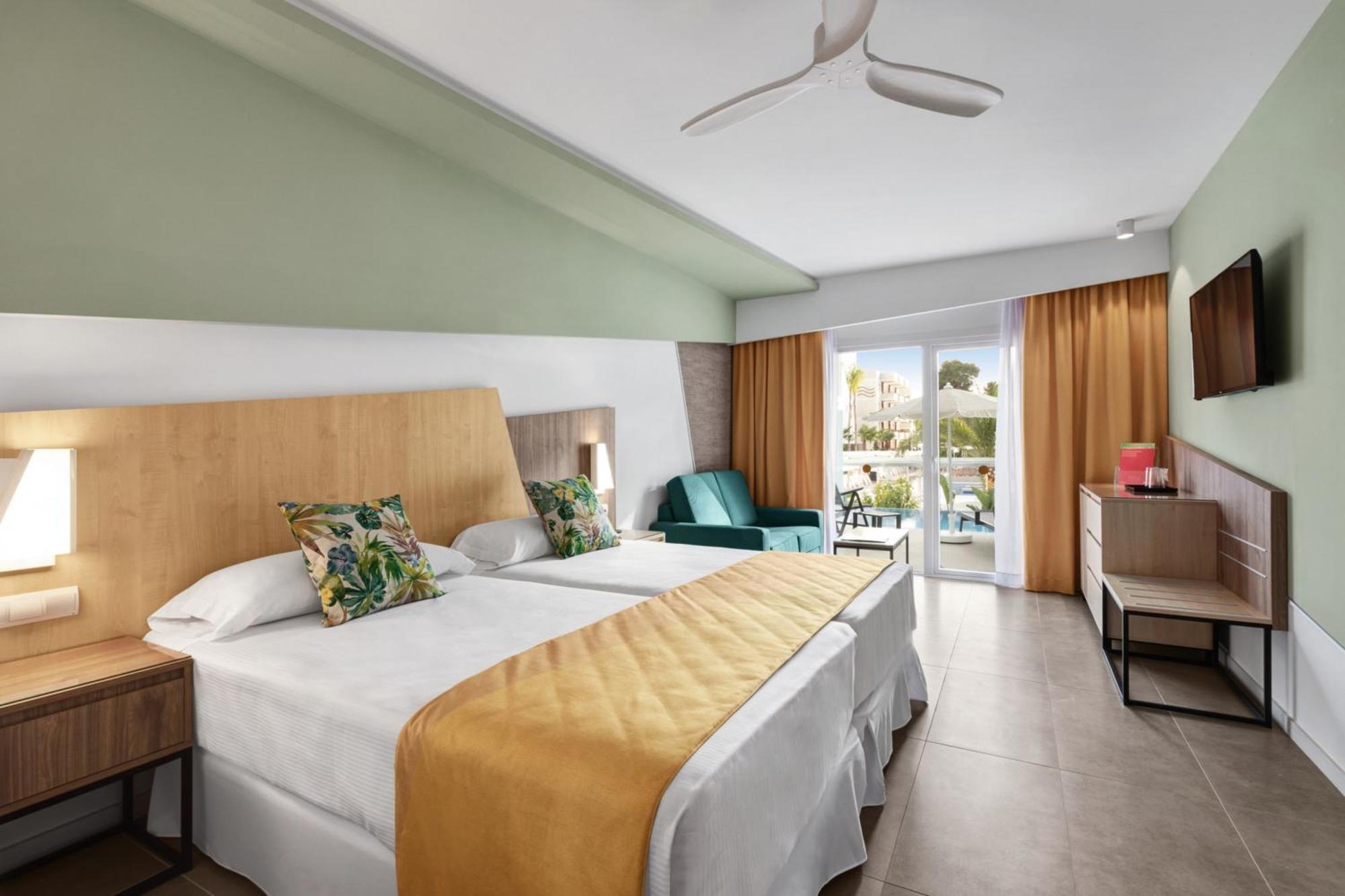 Double Room Private Pool Adults only