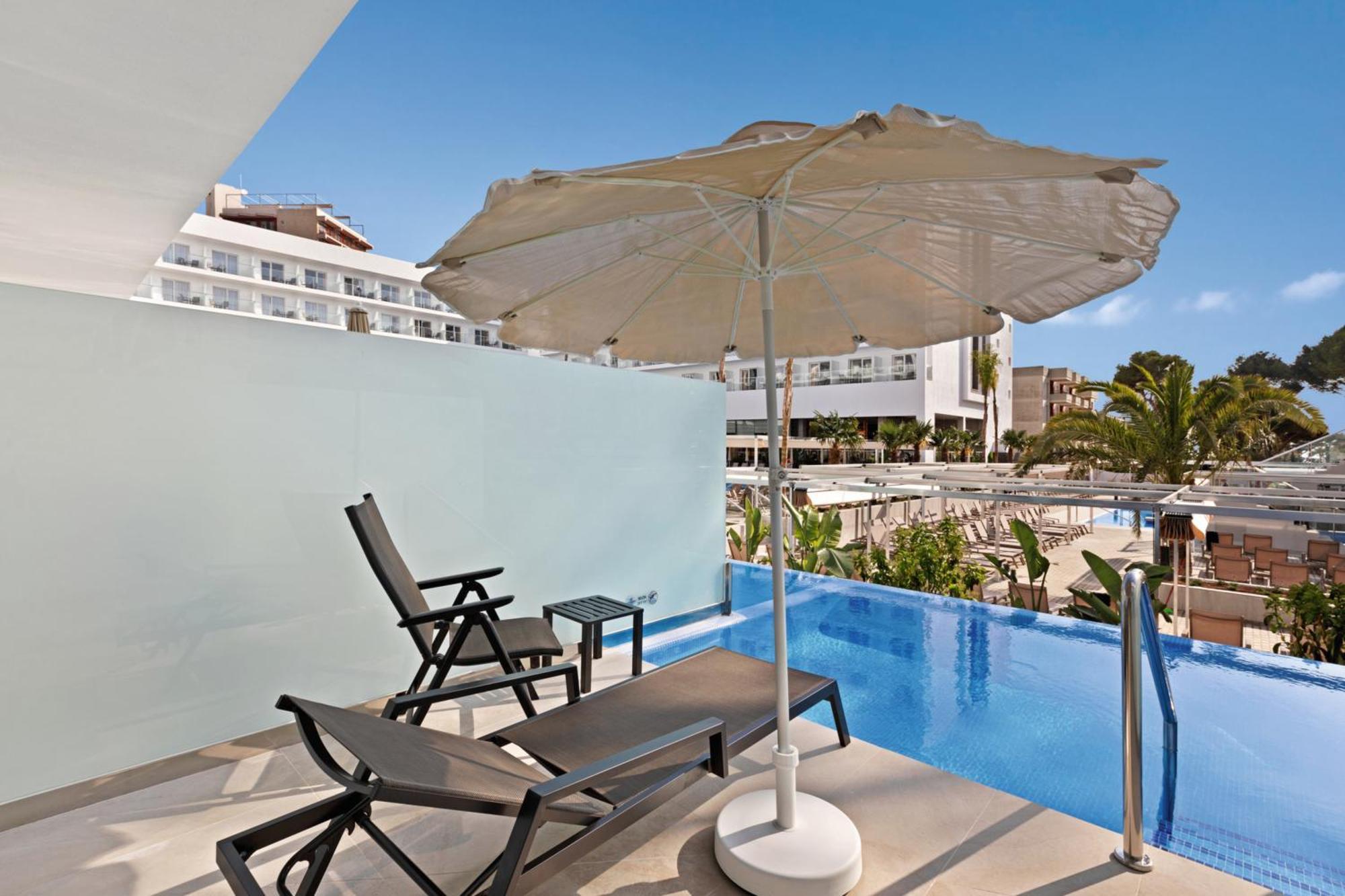 Double Room Private Pool Adults only