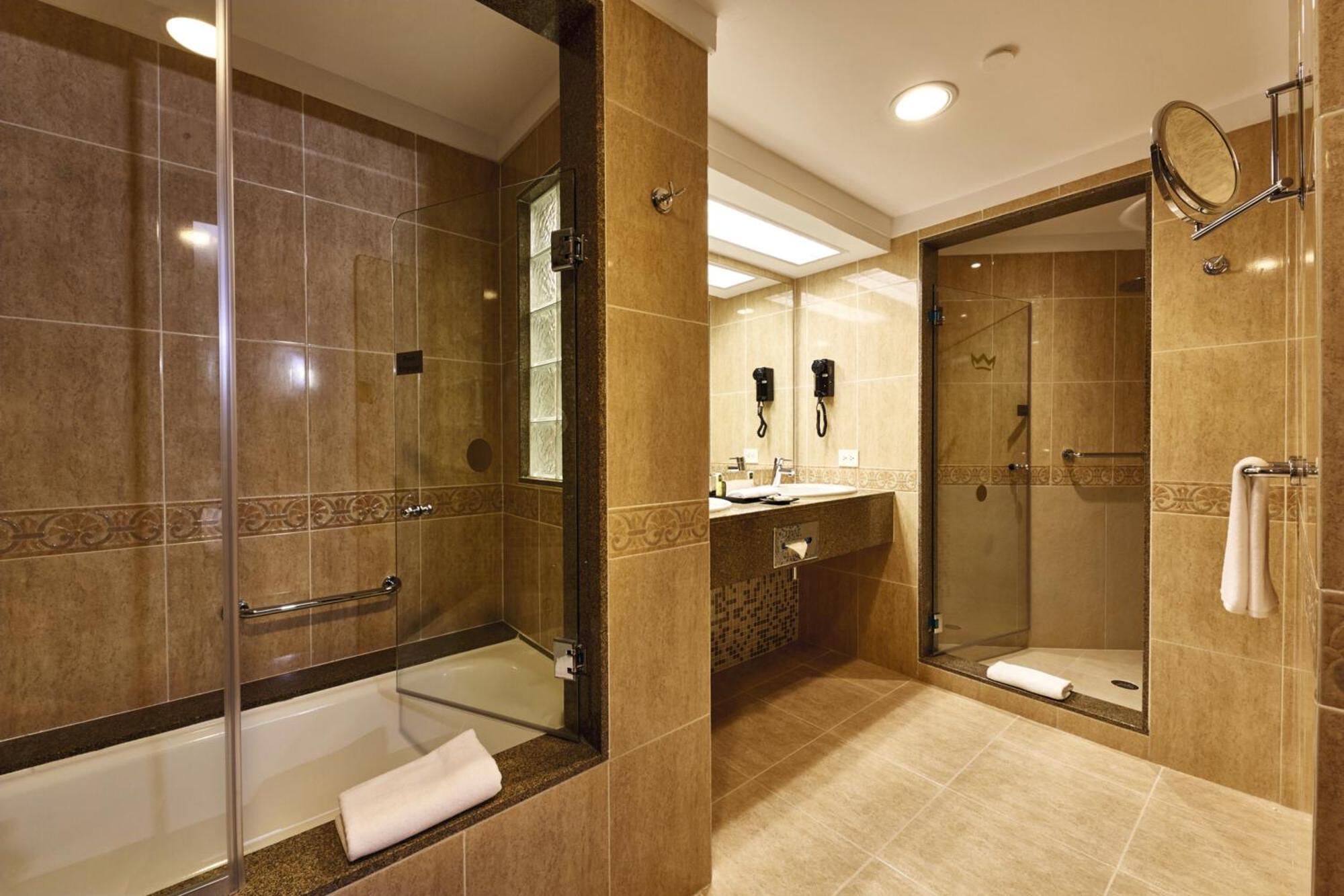 Standard Suite