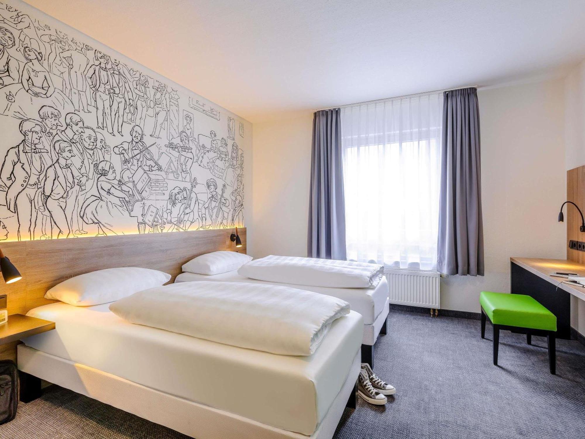 Standard Twin Room