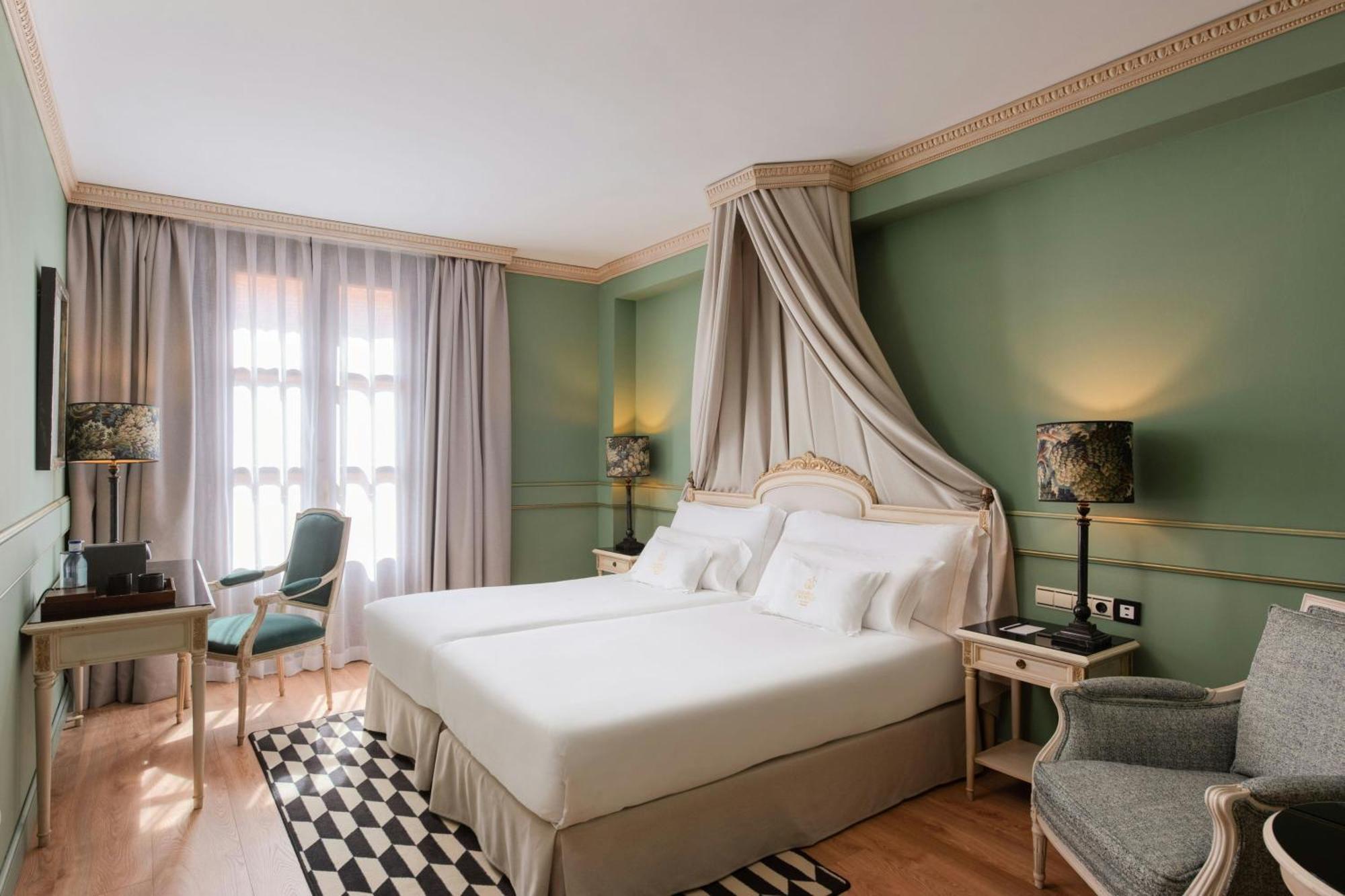 Superior Kamer met Kingsize Bed