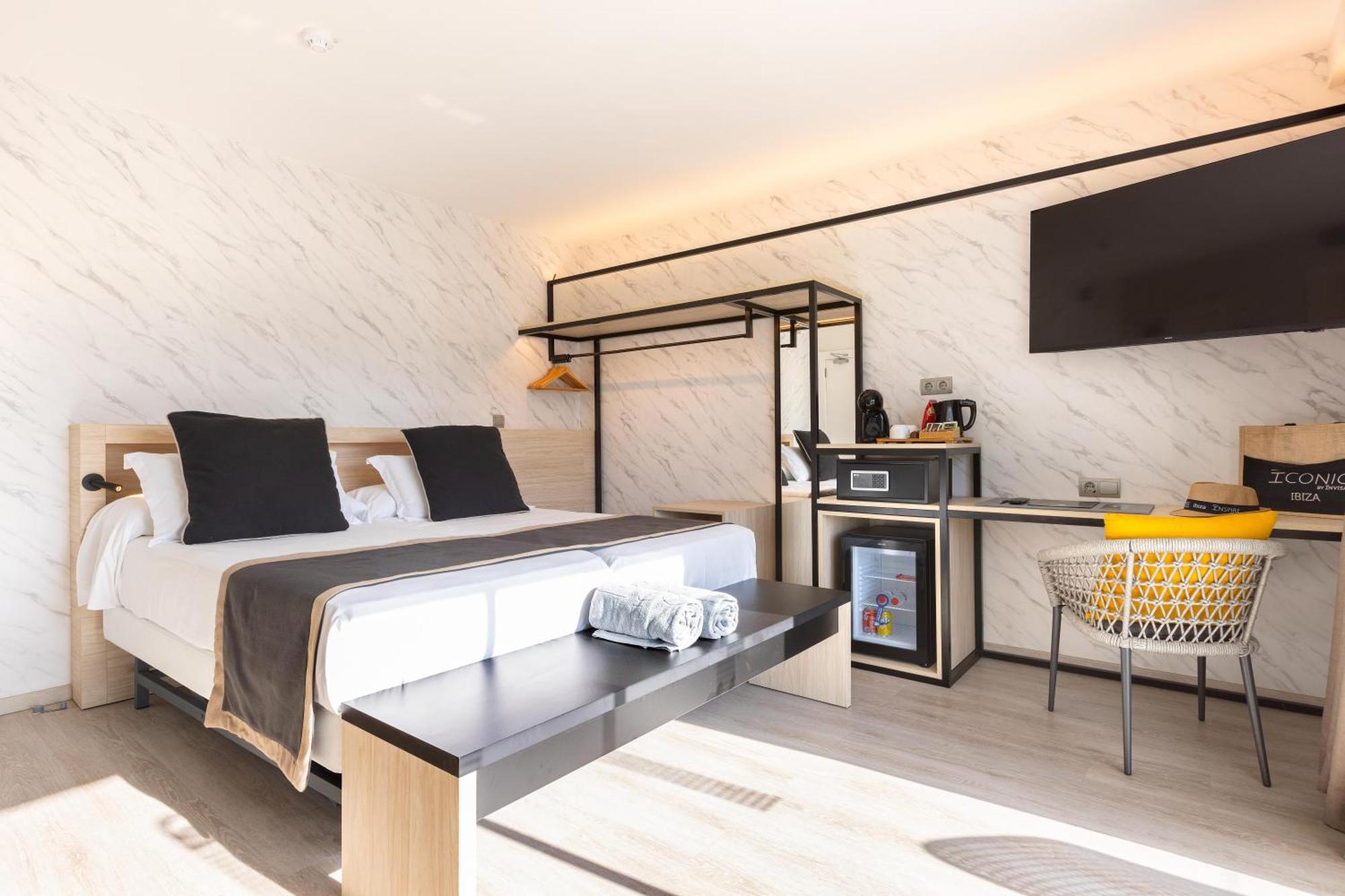 Iconic Double Room,1742581830:JPEG