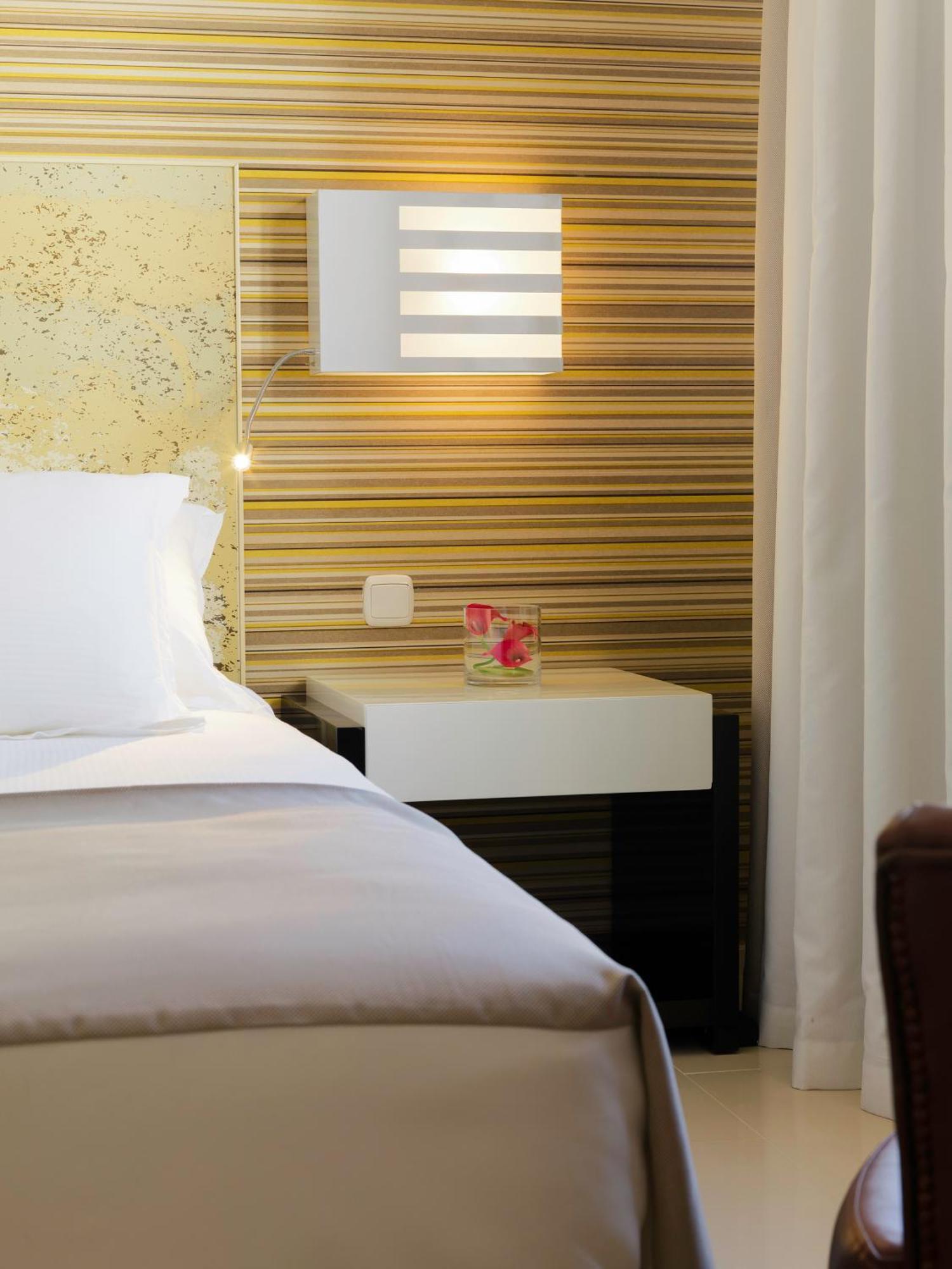 Suite con vistas a la piscina