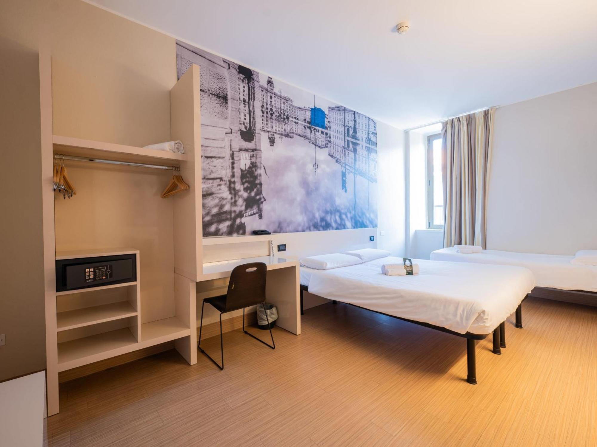 Dreibettzimmer