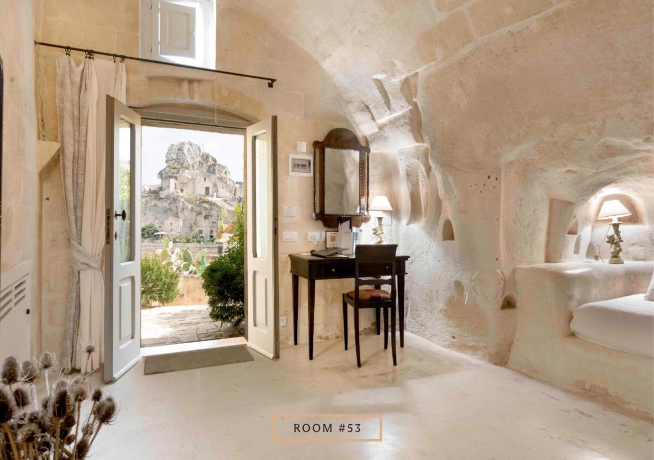 Double Room city view Cave,1742593303:JPEG