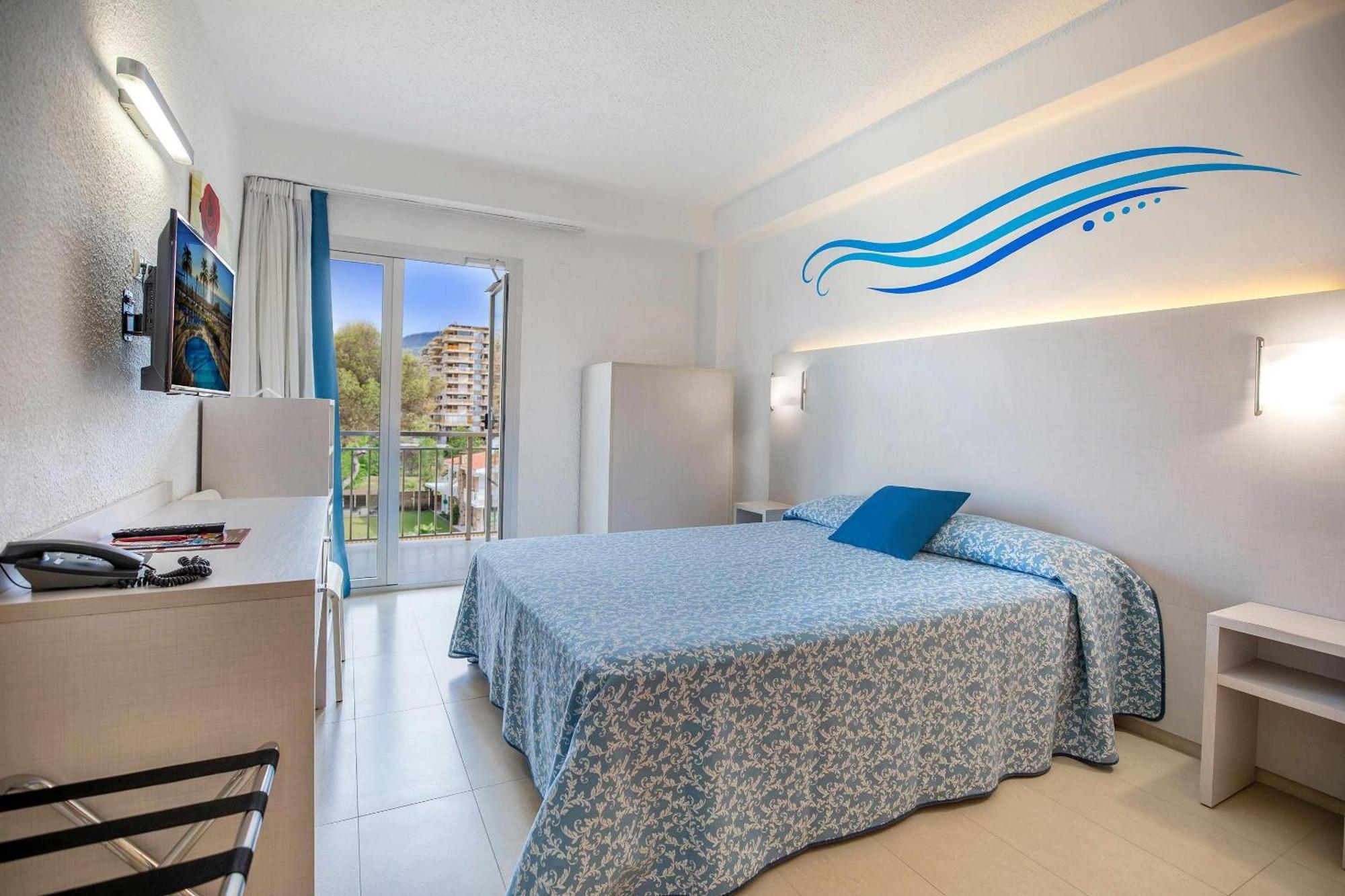Twin Room with Extra Bed