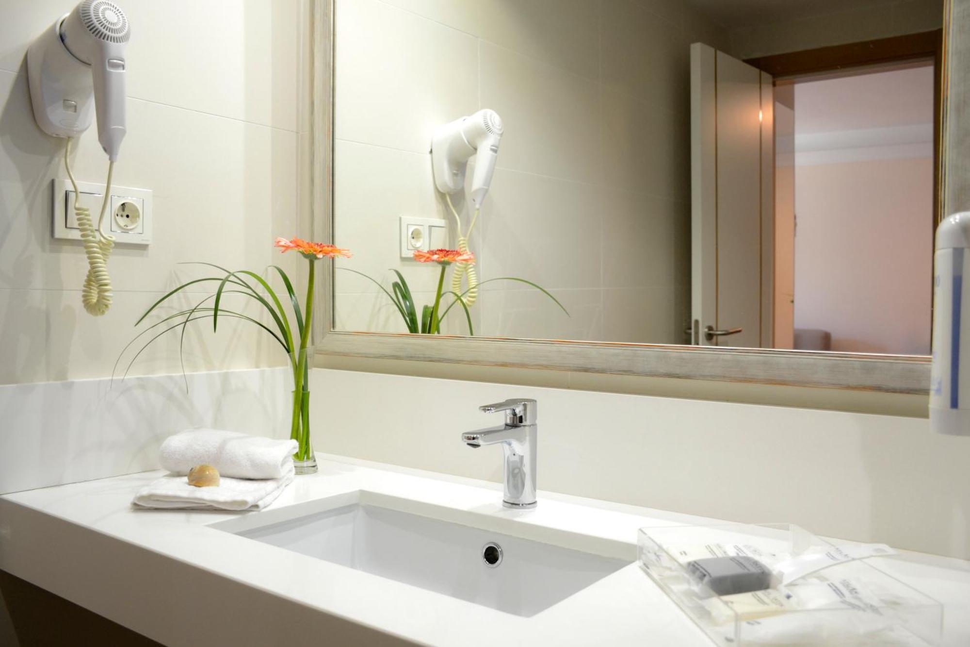 Suite 1 Bedroom