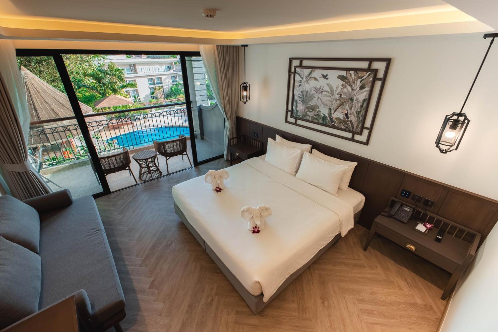 Suite Junior con vistas a la piscina