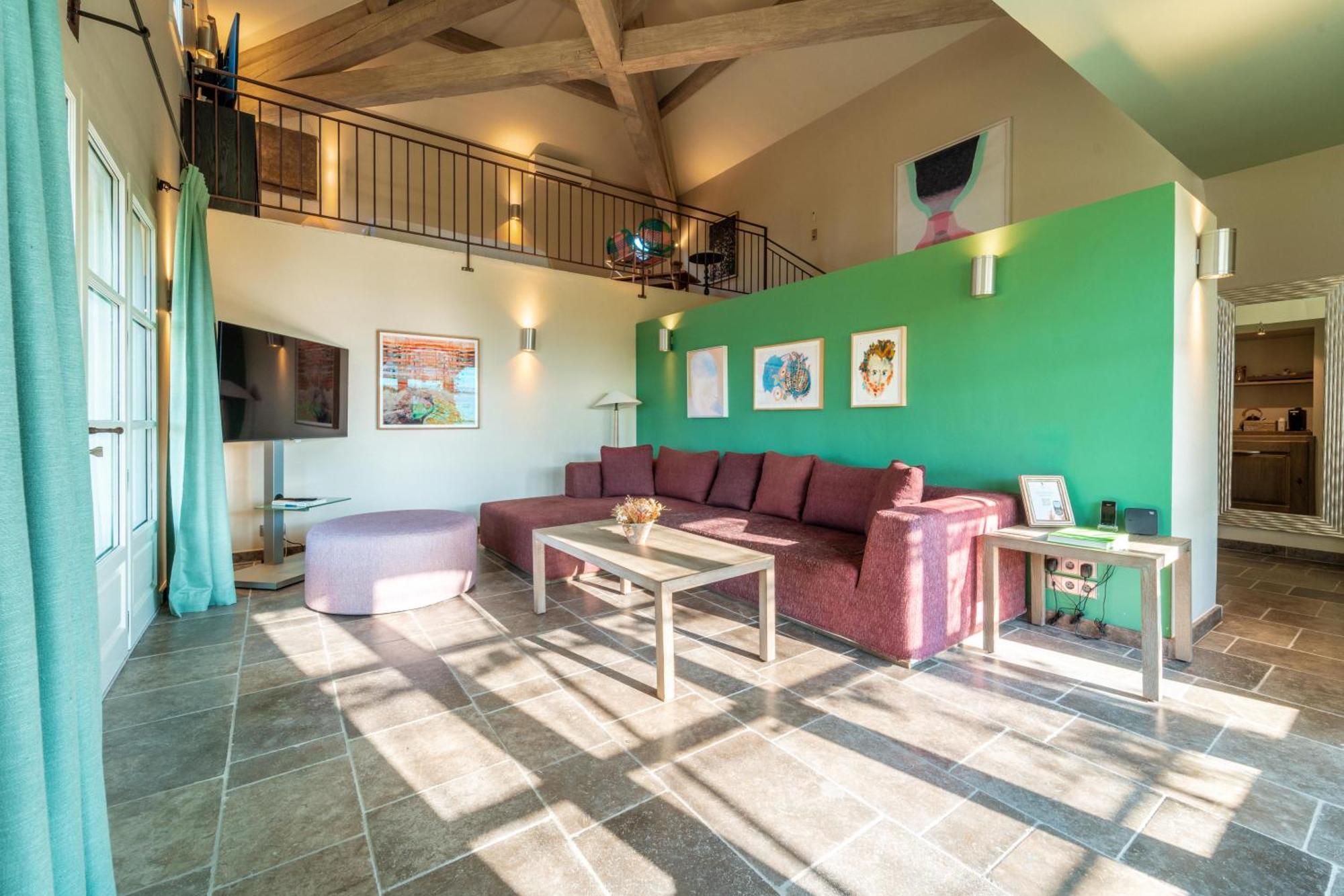 Suite Private Pool,1742637963:JPEG