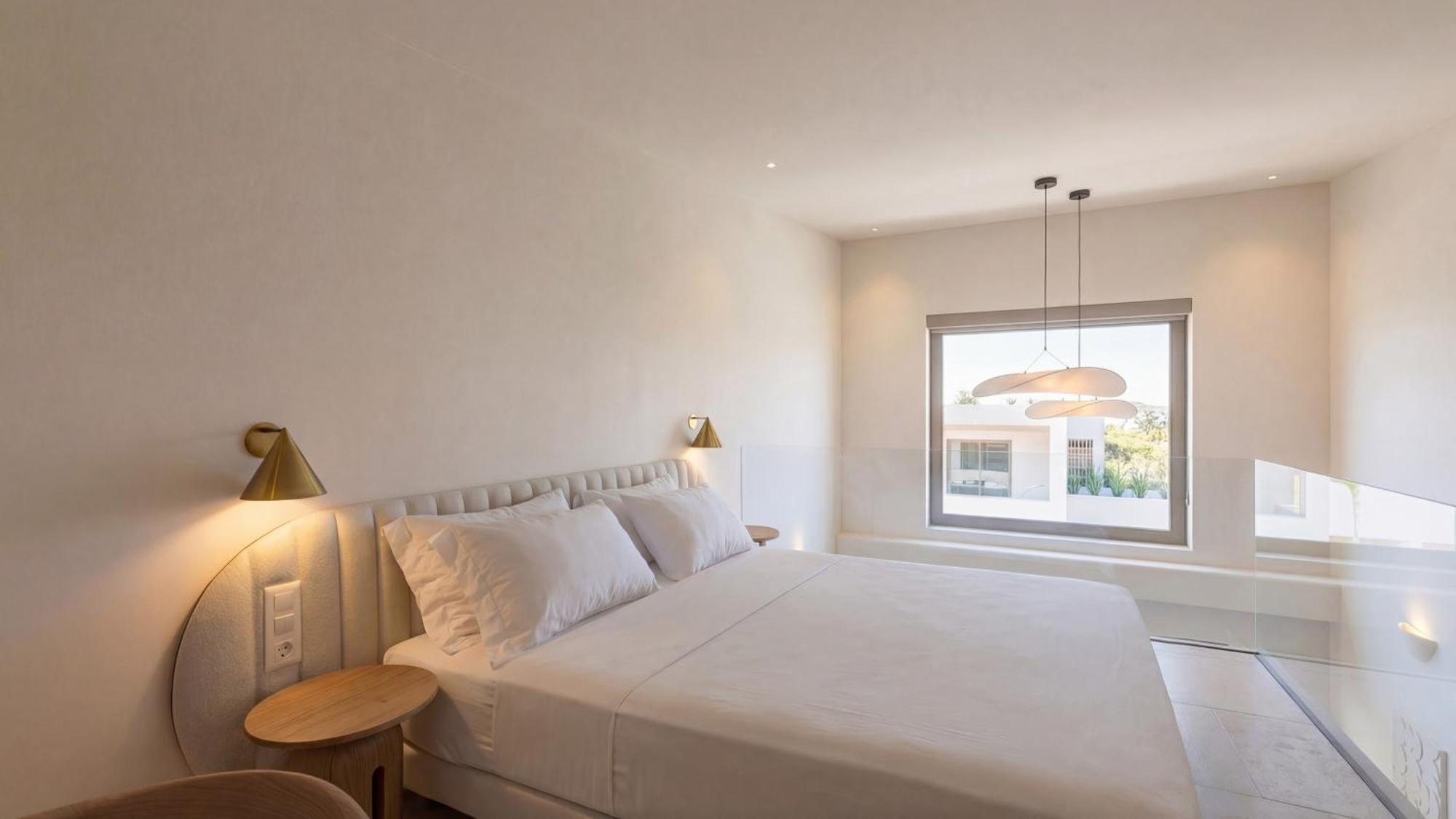Elegance Maisonette with Pool View