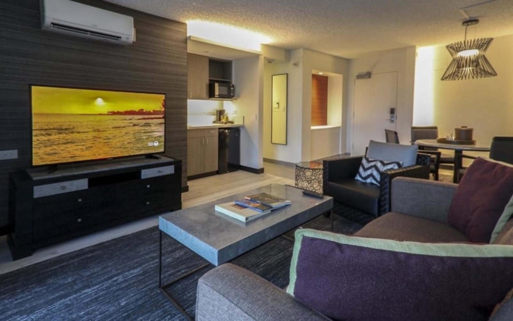 Classic 1-Bedroom Suite