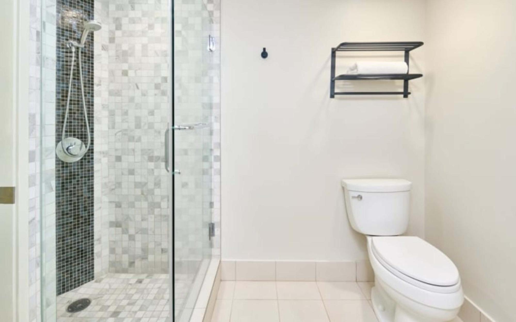 Classic 1-Bedroom Suite