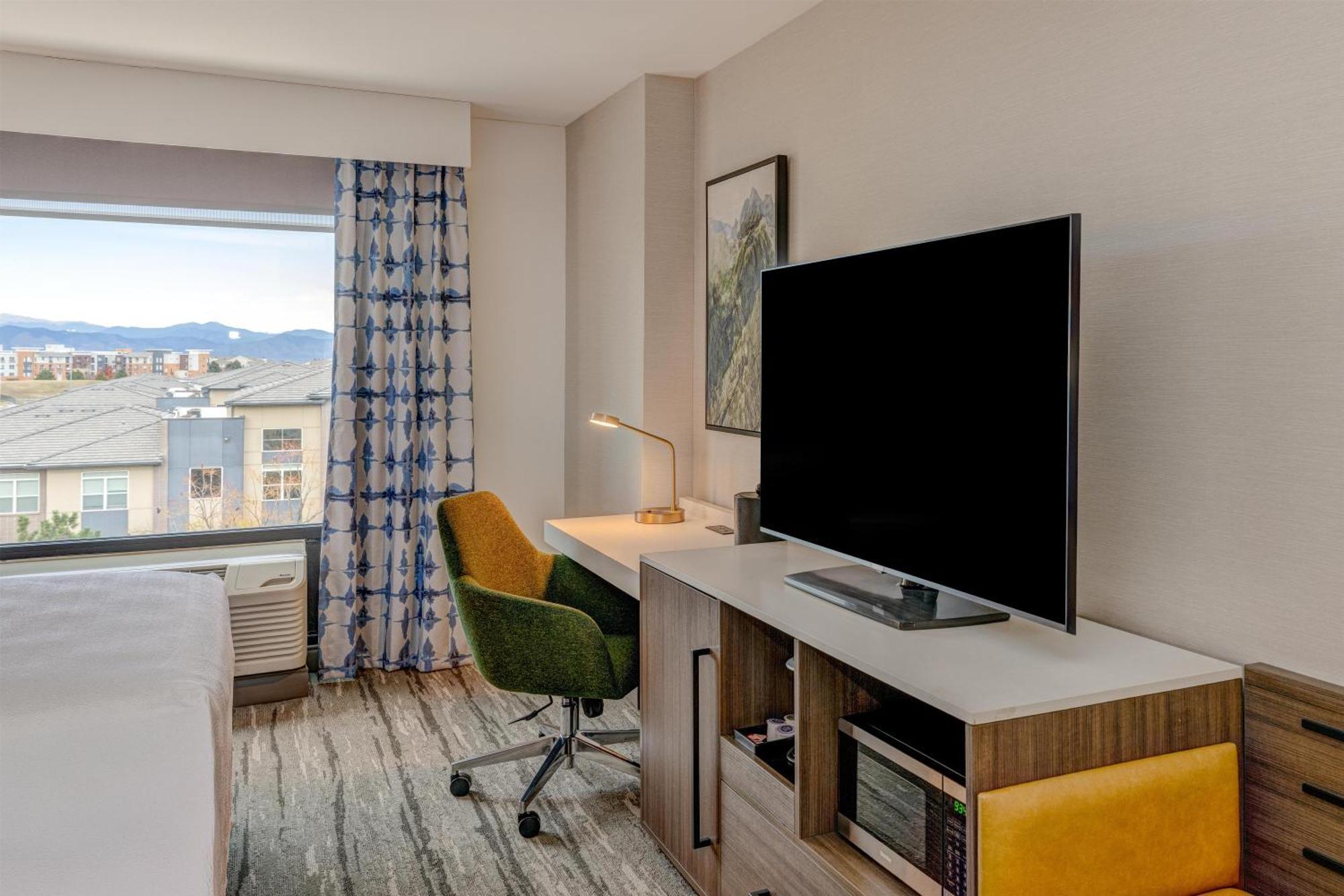 Deluxe King Suite,1742650831:JPEG