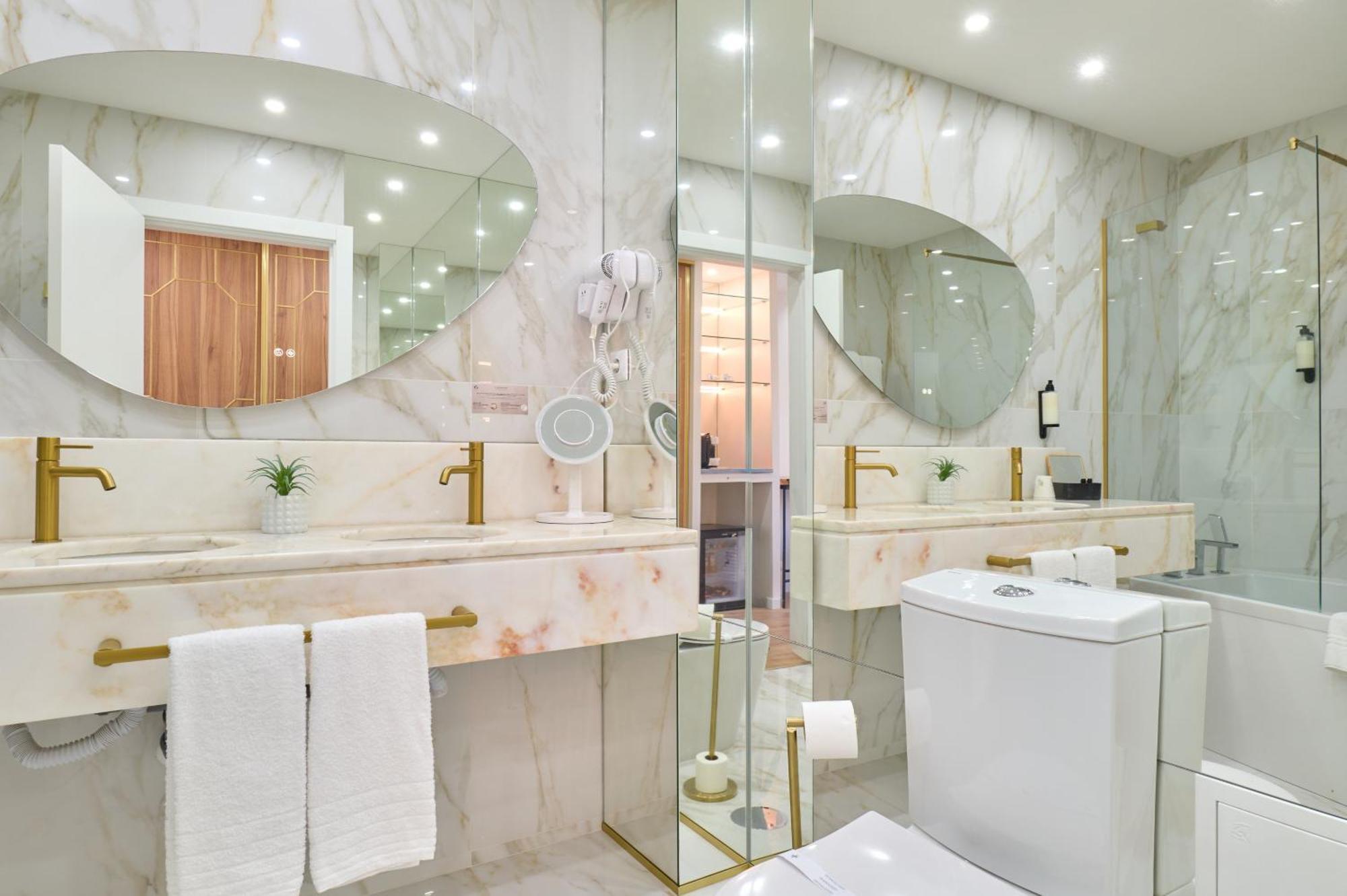 Habitación Doble Deluxe con bañera de hidromasaje
