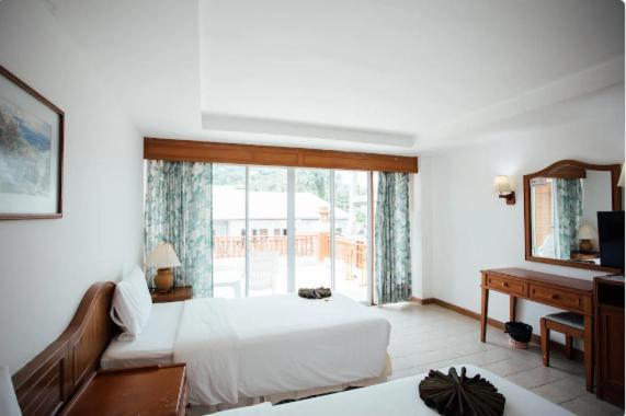 Superior Twin Room