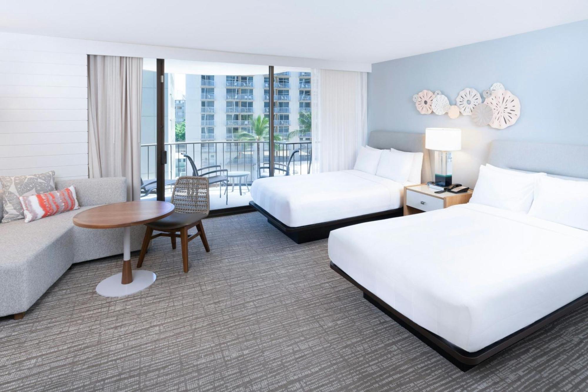 Ocean View Guest room 2 Double Paoakalani Tower Balcony