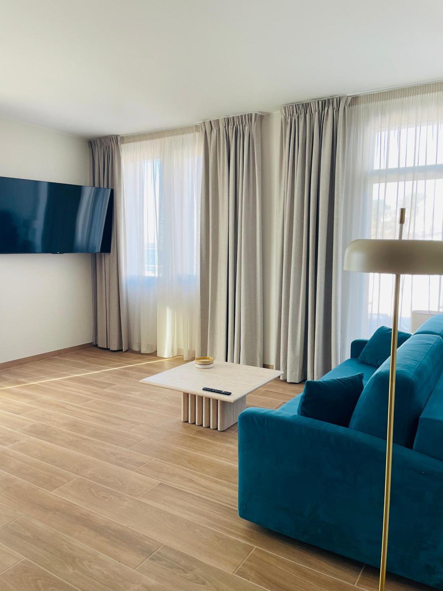 Suite mit Terrasse und Meerblick