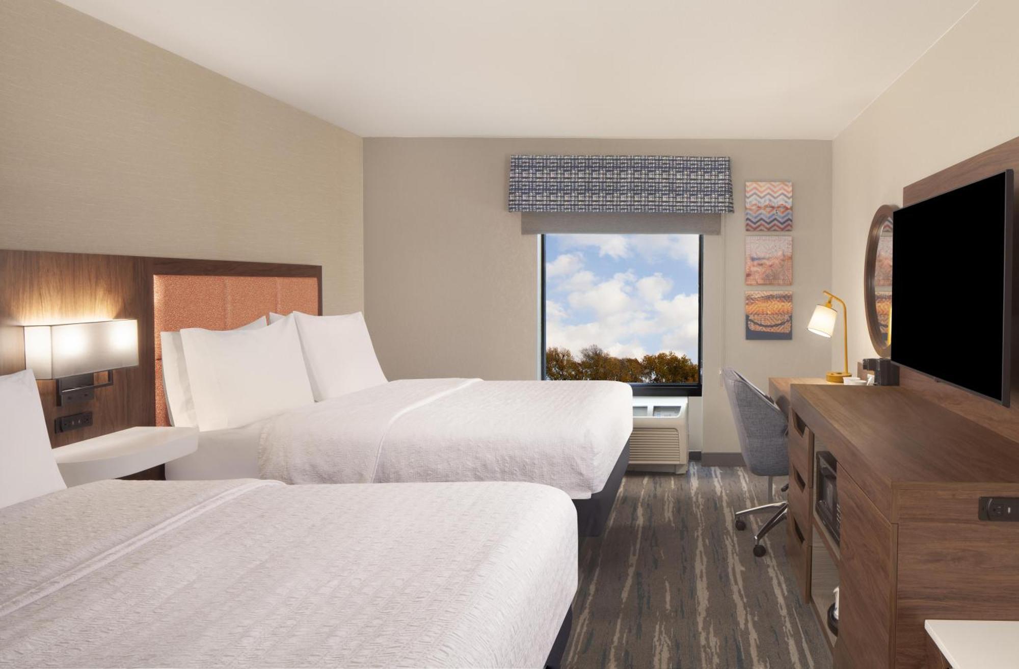 Room with Two Queen Beds - Non-Smoking