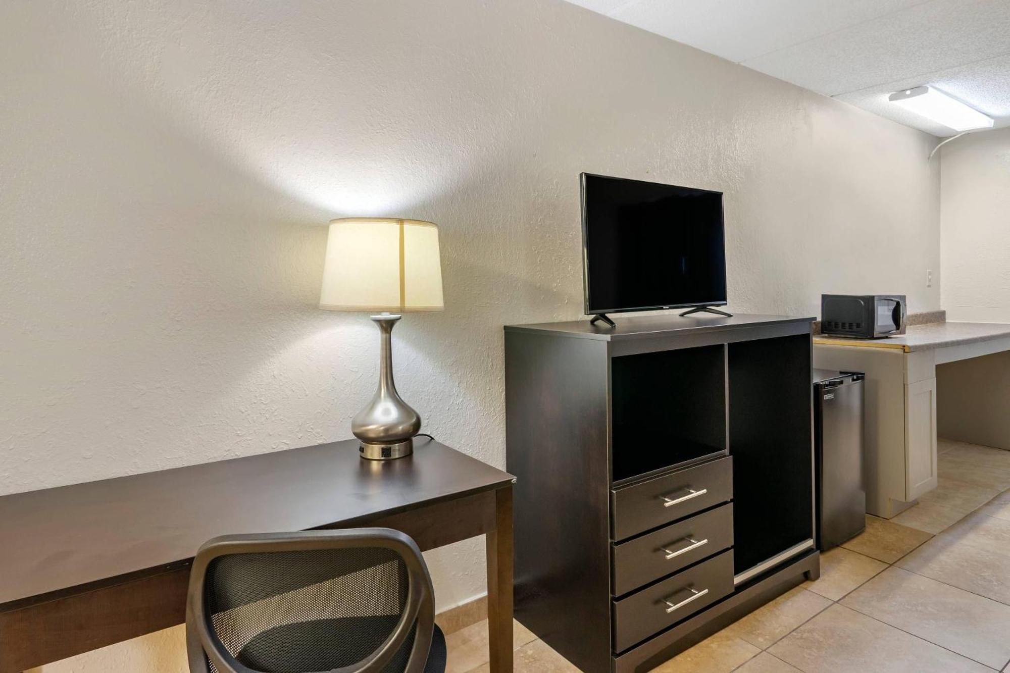 Standard Double Room Two Double Beds Smoking