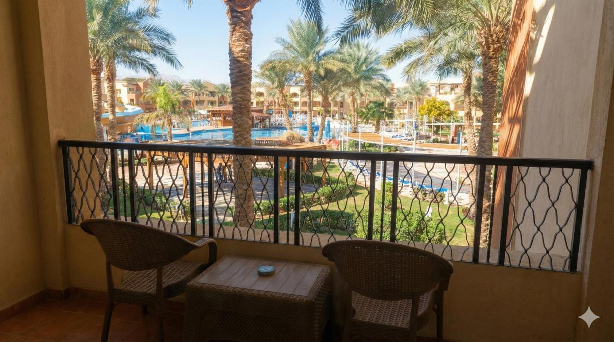Deluxe Pool View