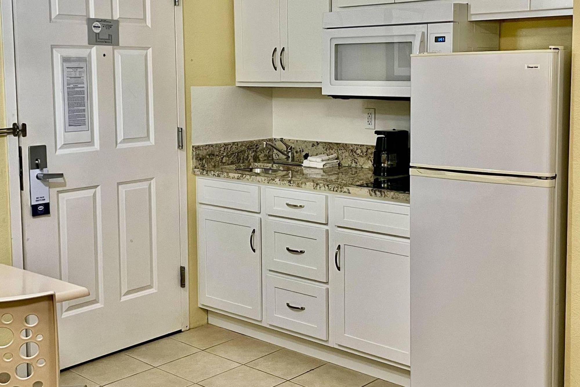 Efficiency Double Room Two Double Beds Accessible or Non-Smoking