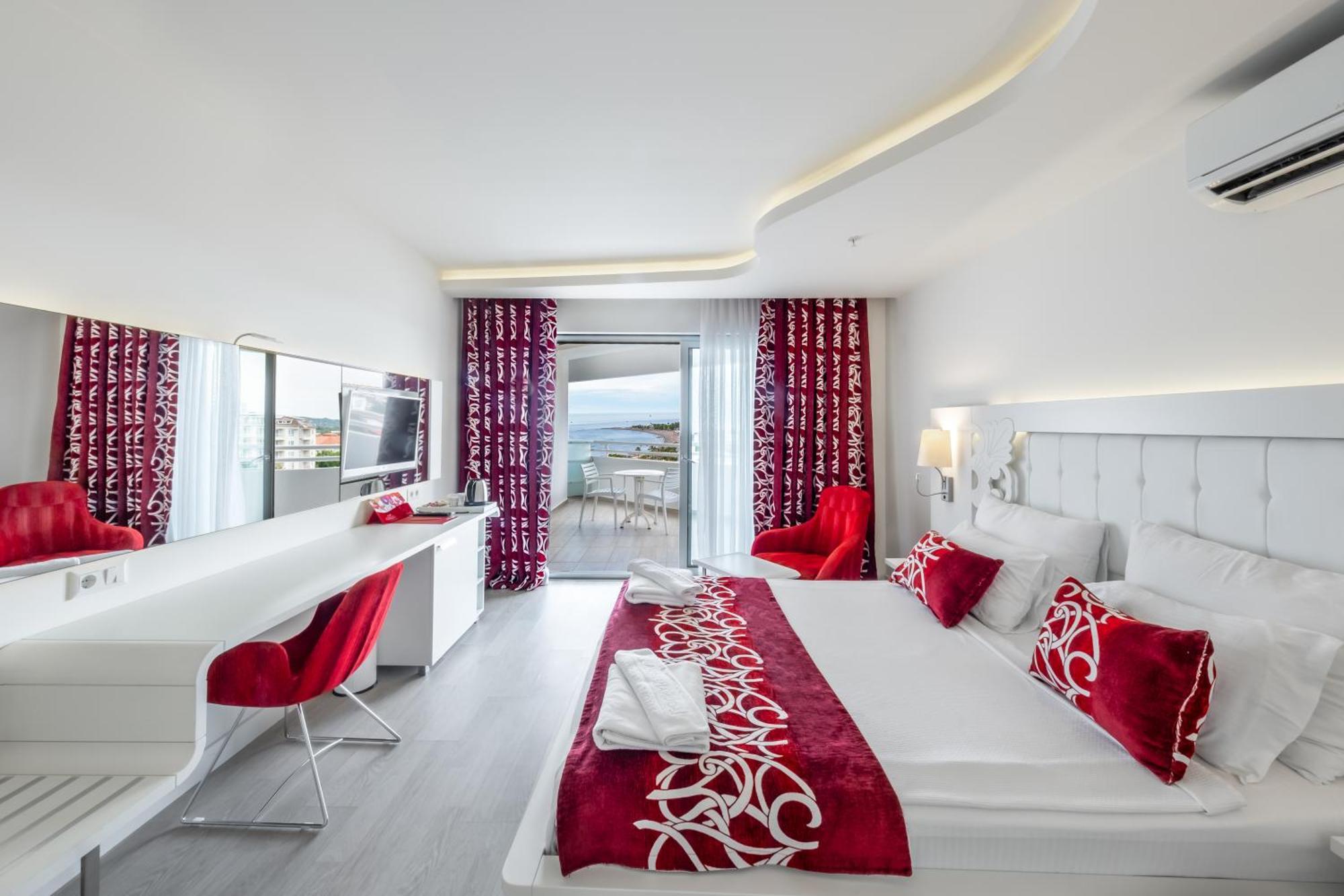 Deluxe Double Room with Sea View