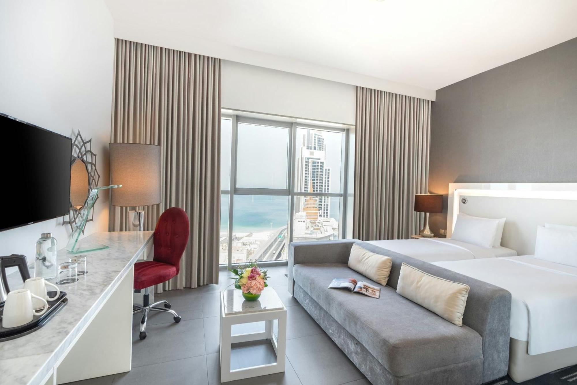 Ultimate – Deluxe Room including F&B & Laundry Early check at 12 PM & Late check-out at 2 PM subject to availability