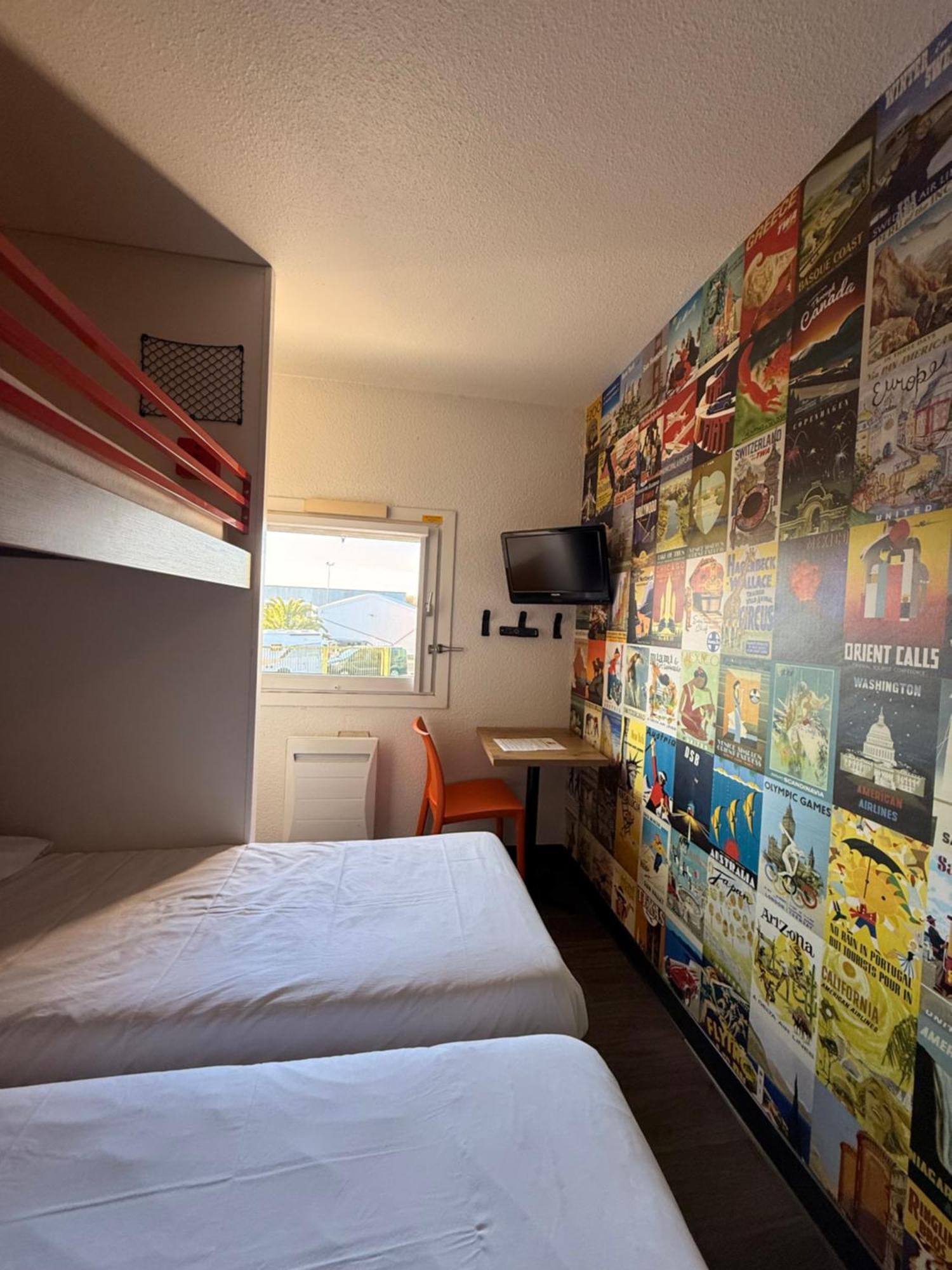 Chambre Triple avec Salle de Bains Commune