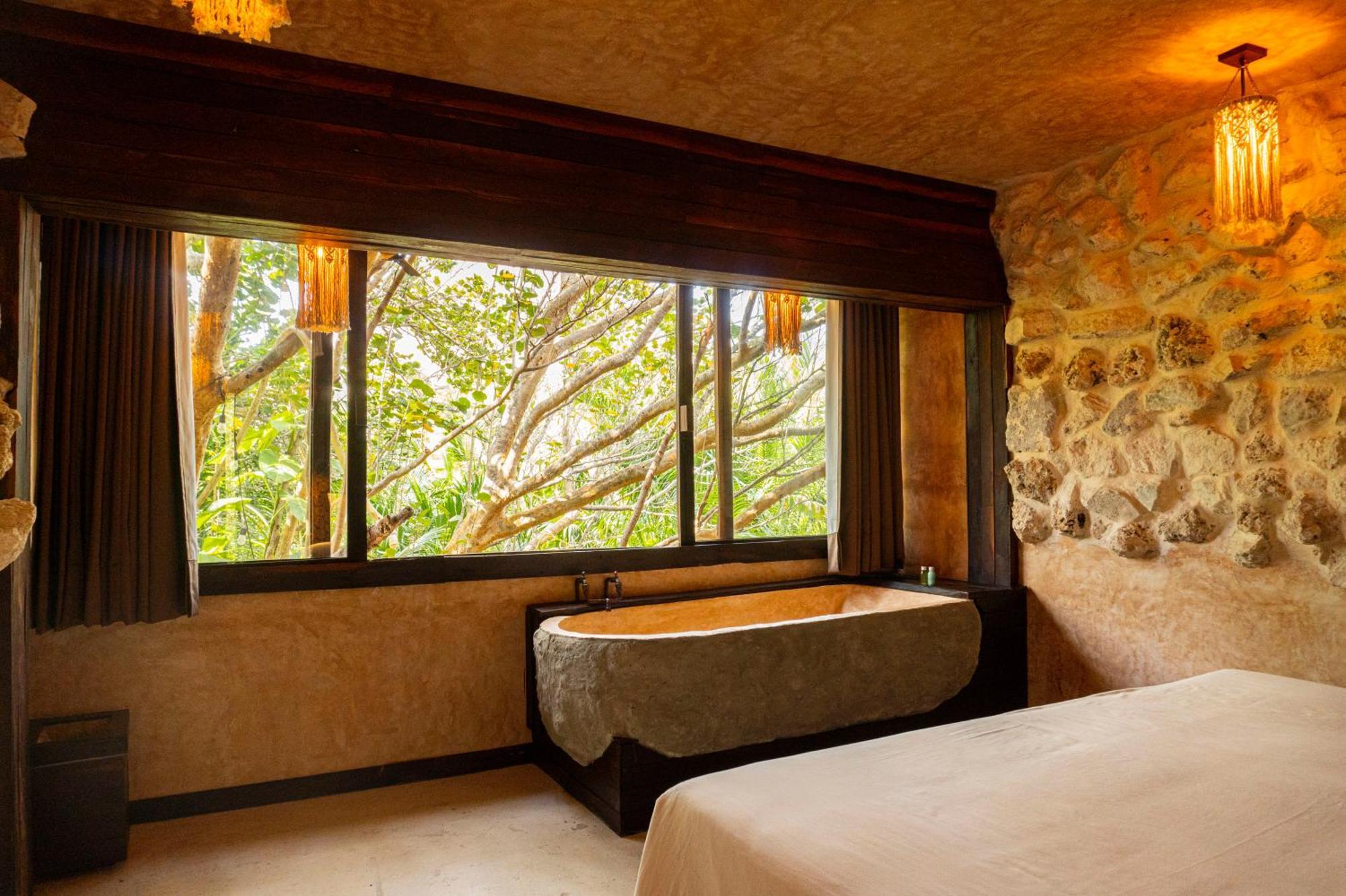 Private Jungle Room,1758490417:JPEG