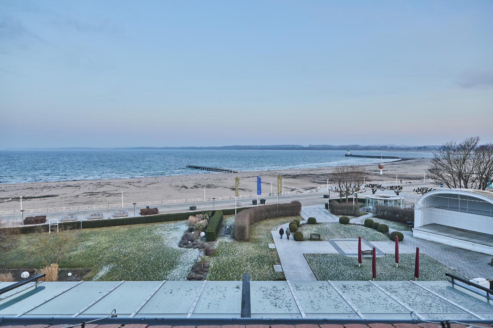 Double room with direct sea view – attic