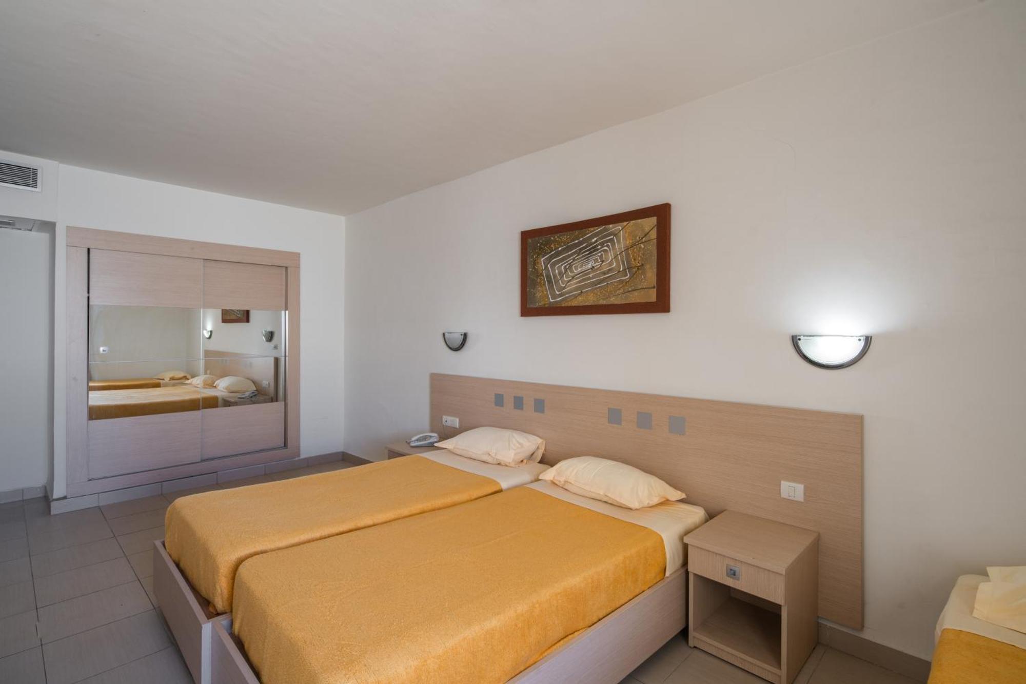 Habitación Doble con vistas al jardín