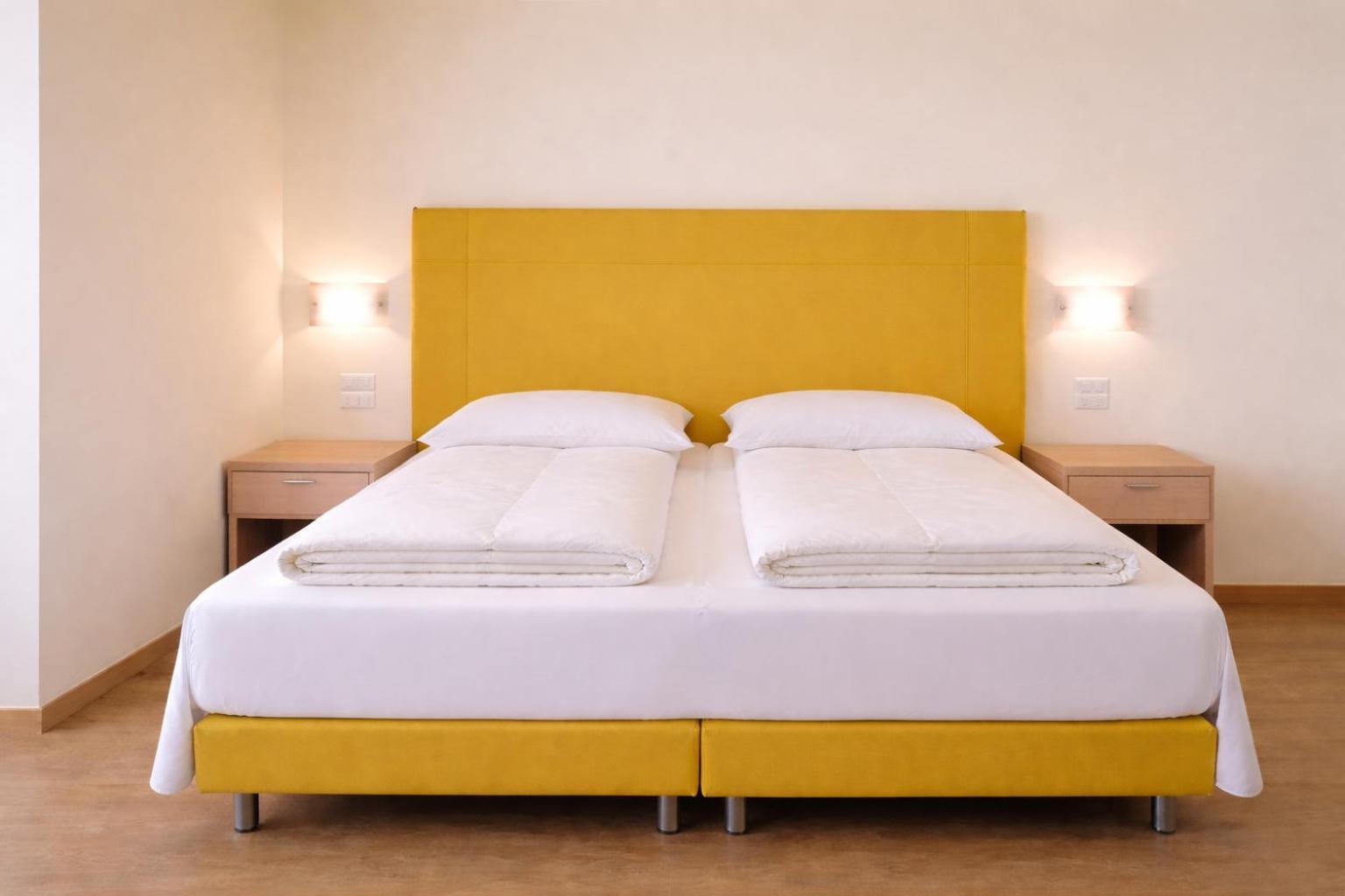 Superior Room with Lake View (2+2)