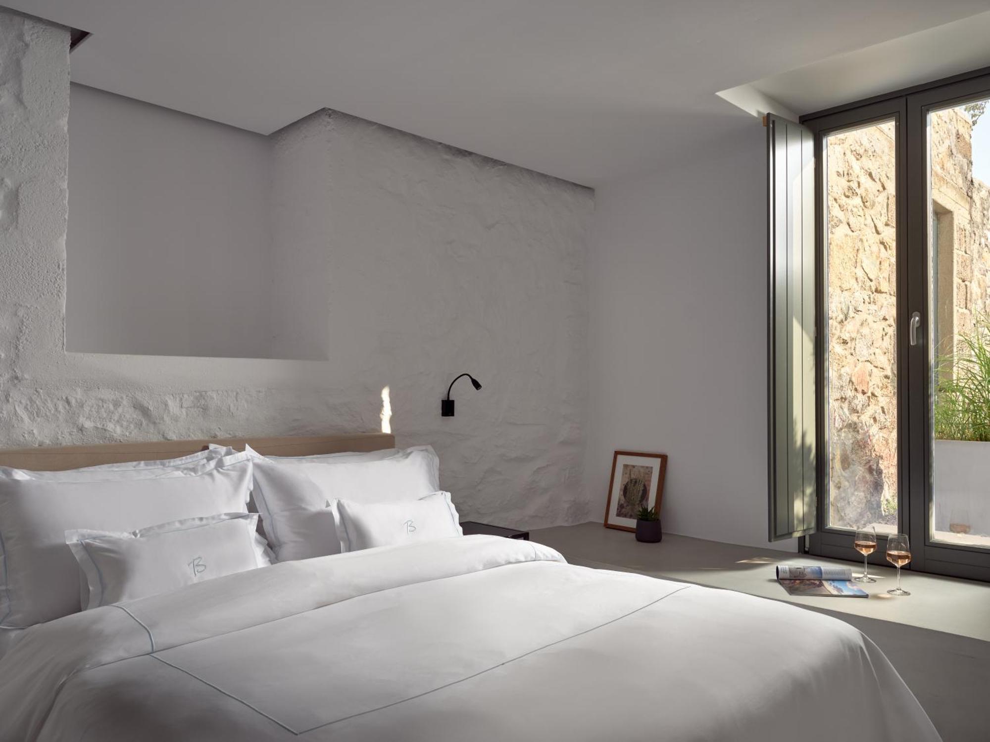 2 Bedroom Residence Plunge Pool Partial Sea View @ Belvedere Villa Nextdoor