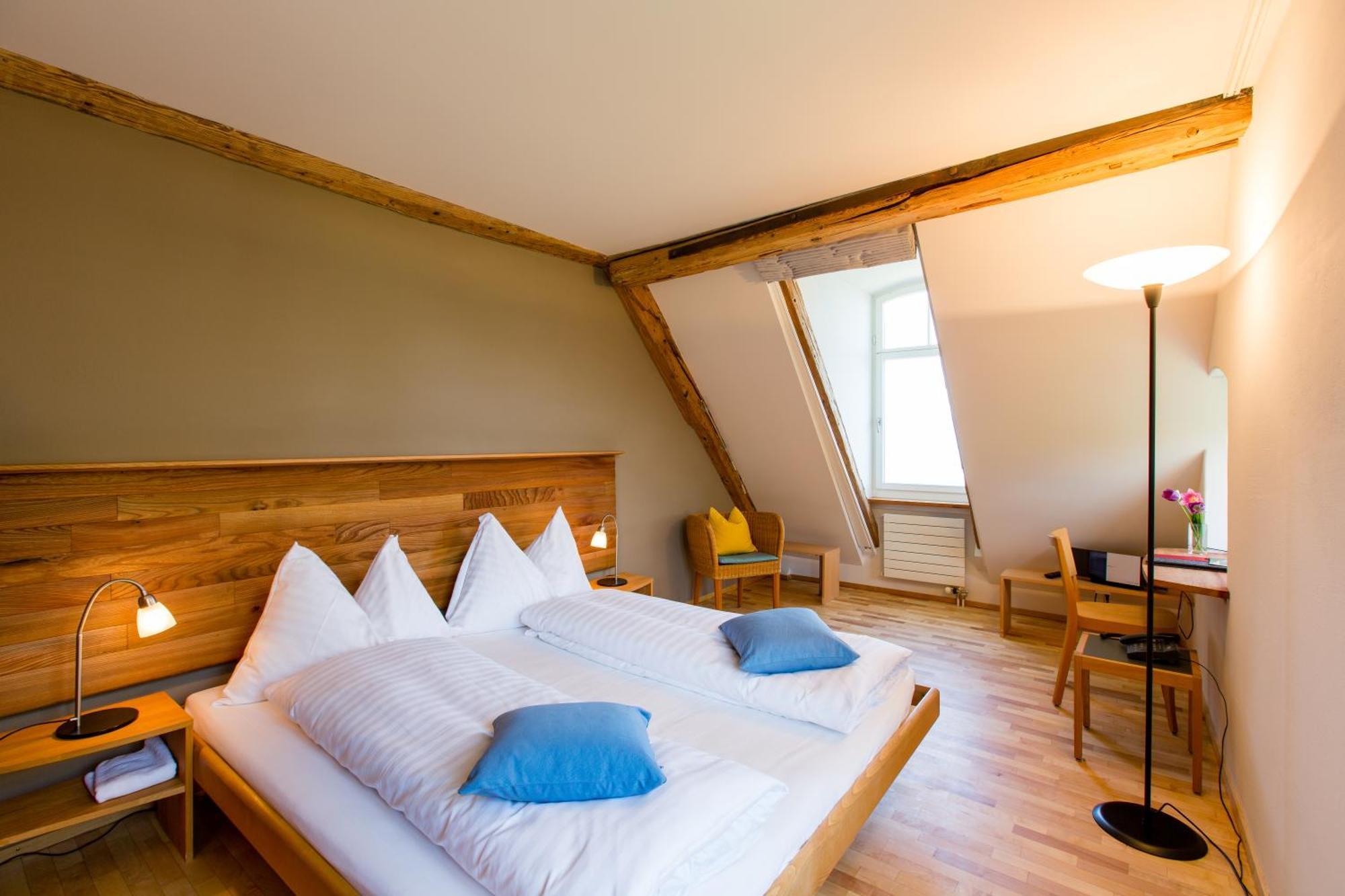 Doppelzimmer mit Seeblick