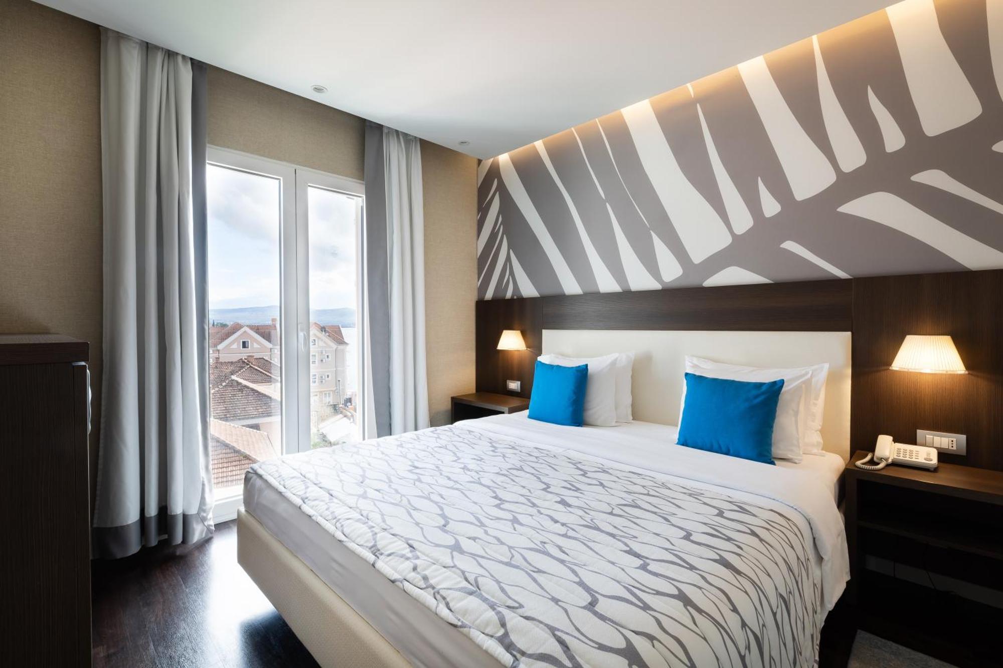 Junior Suite met Zijdelings Uitzicht op Zee