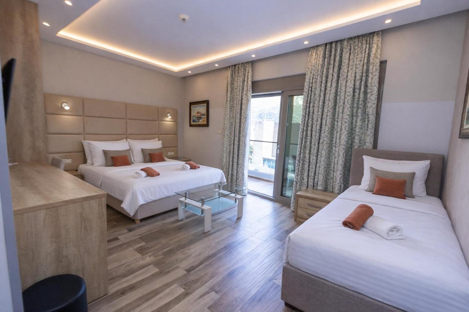 Triple Room with Balcony