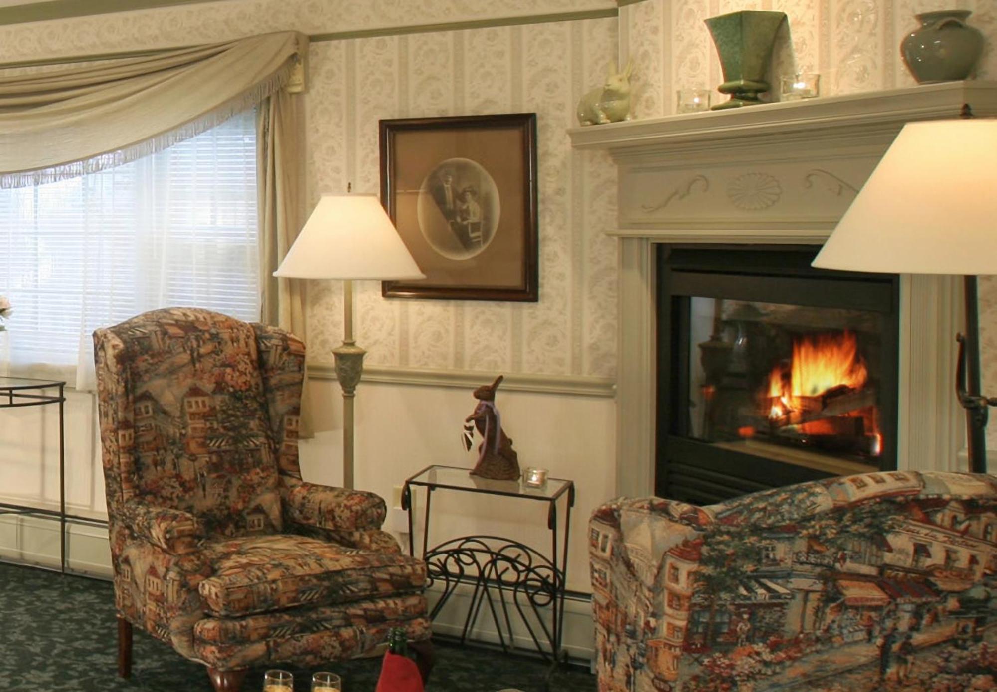 Queen Room Fireplace