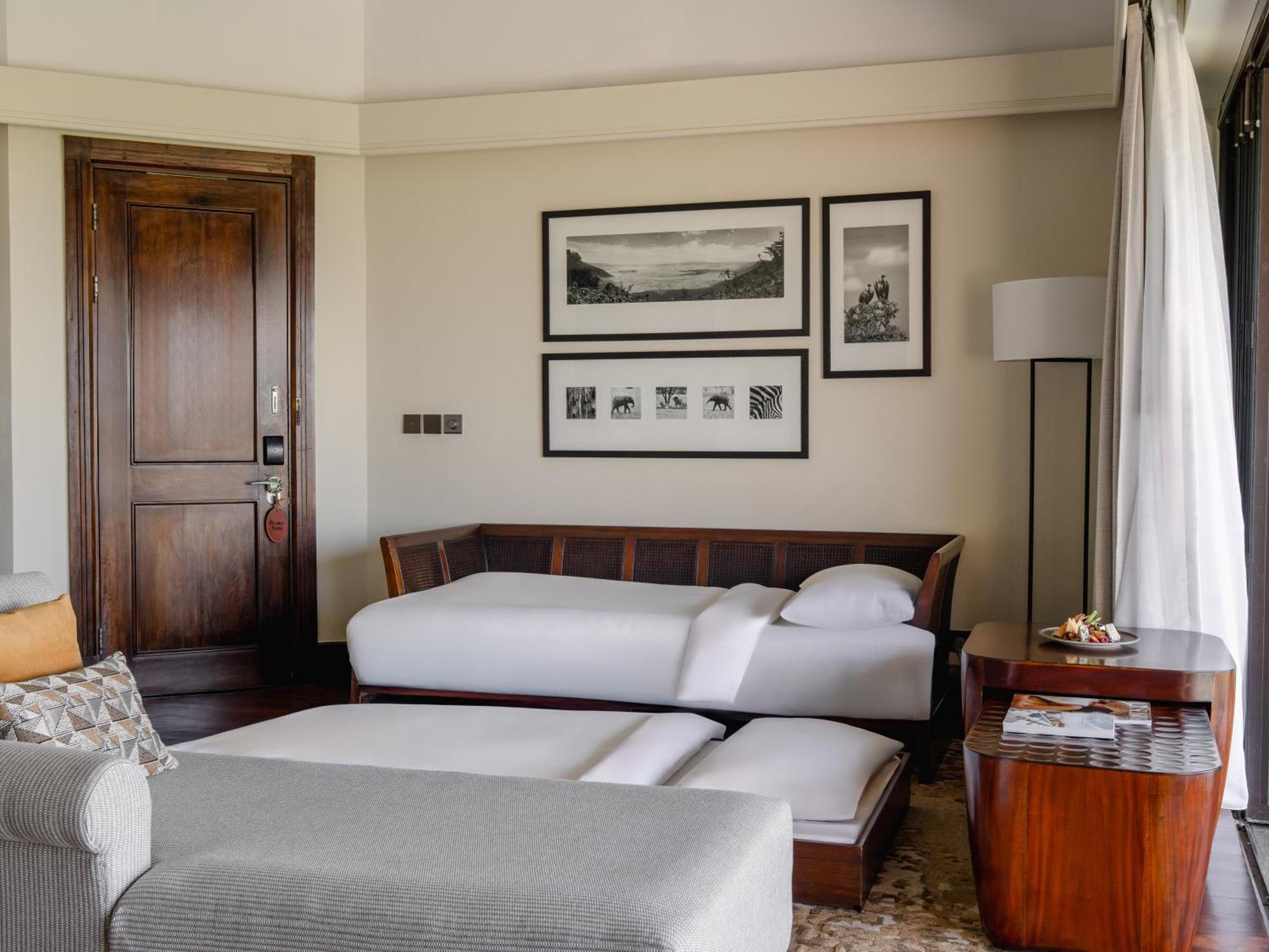 Suite met Kingsize Bed en Terras - Uitzicht over de Drinkplaats