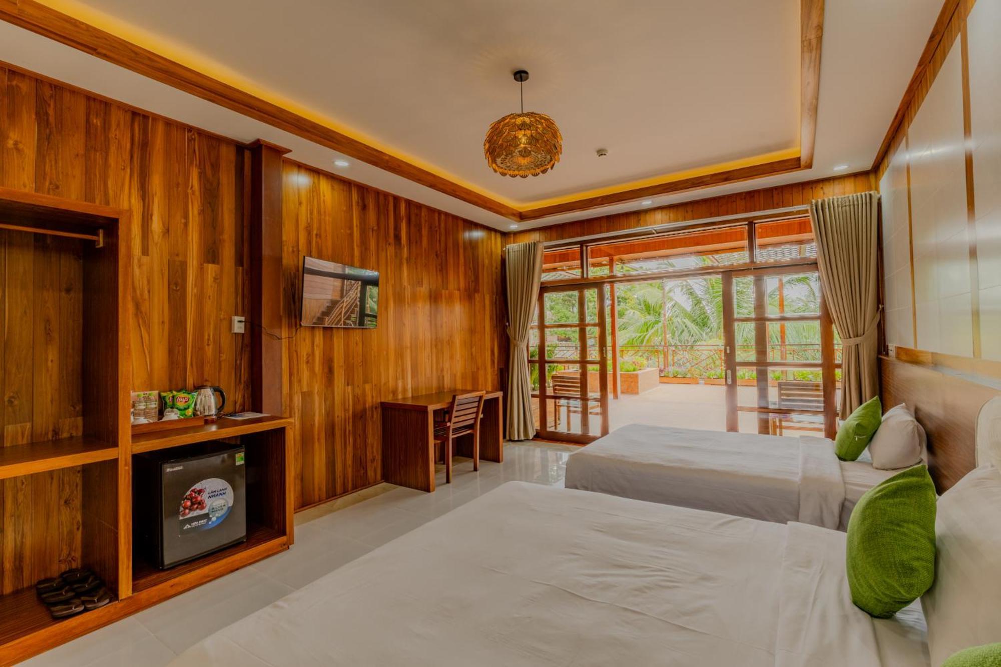 Deluxe Double or Twin Room Garden View