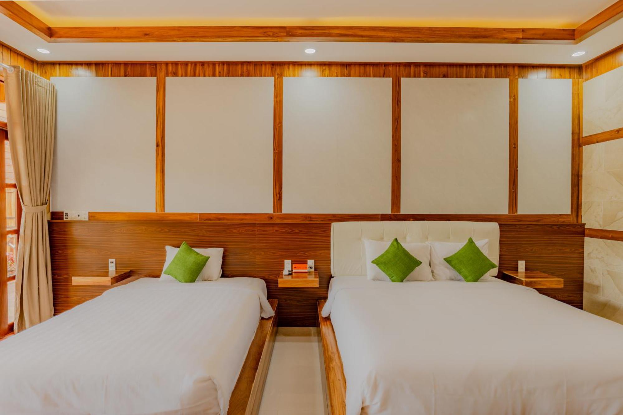 Deluxe Double or Twin Room Garden View